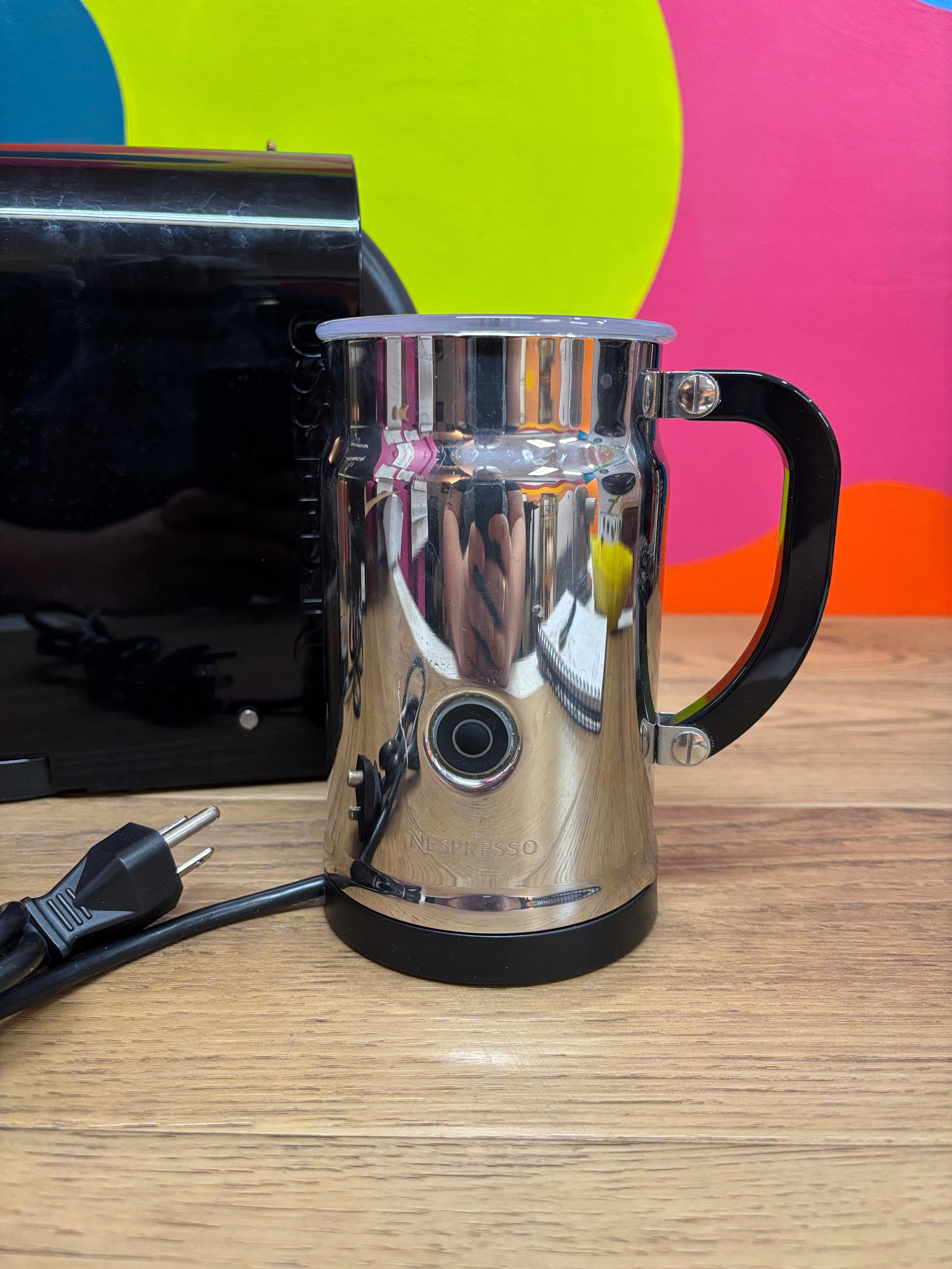 Nespresso Coffee Machine with Aeroccino