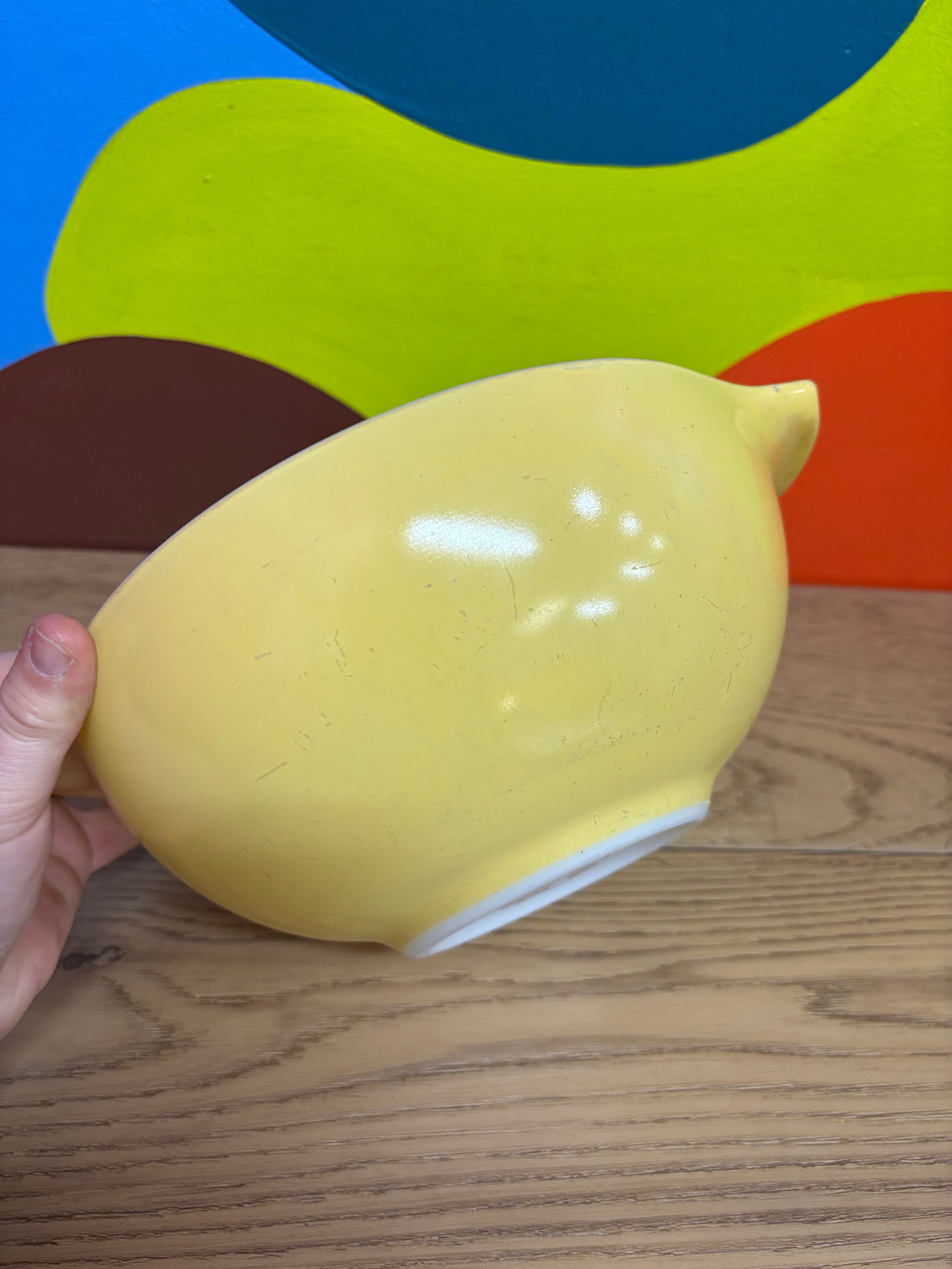 Pyrex Yellow Mixing Bowl - 2 1/2 QT