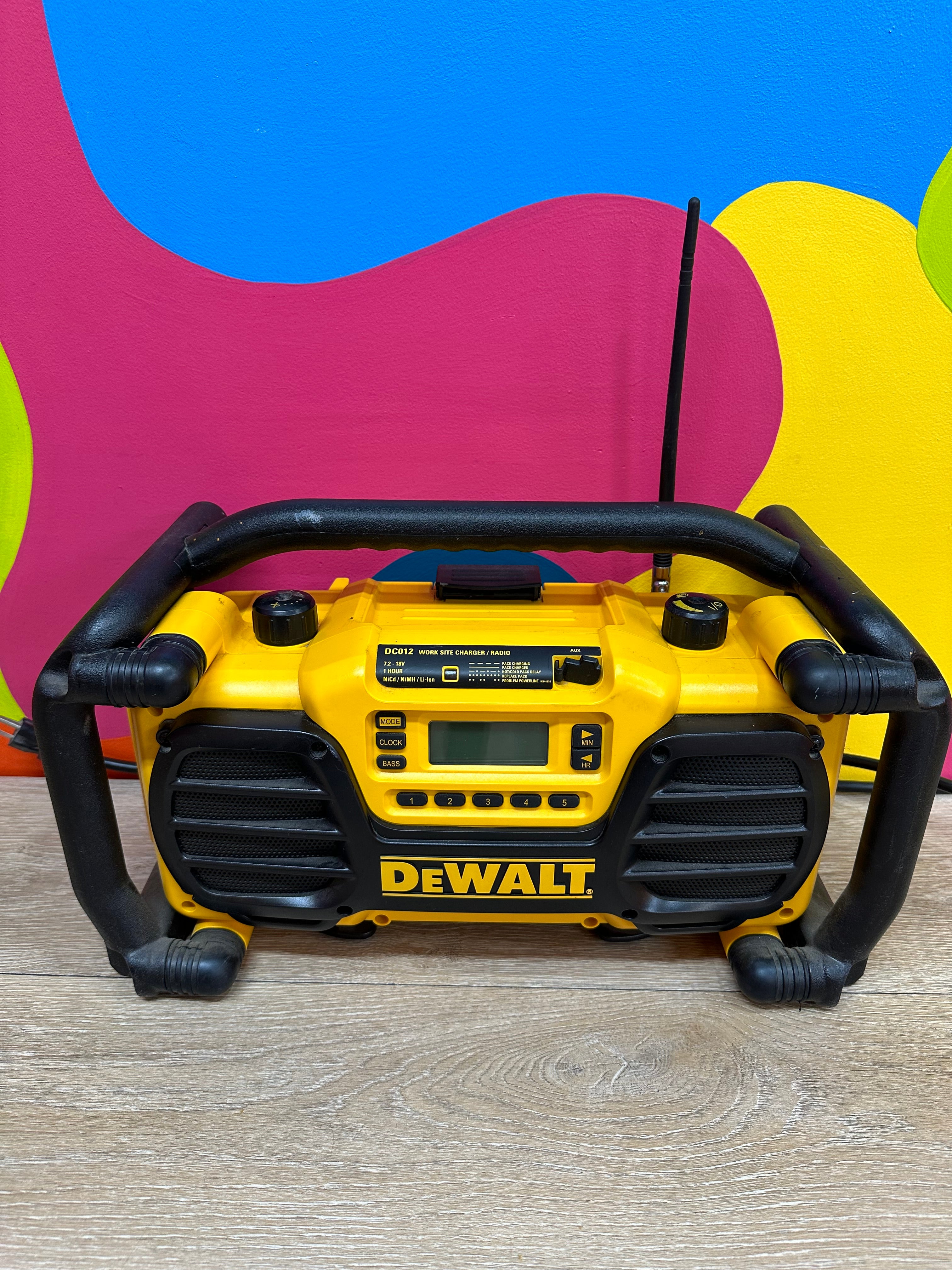 Dewalt Worksite Charger/Radio