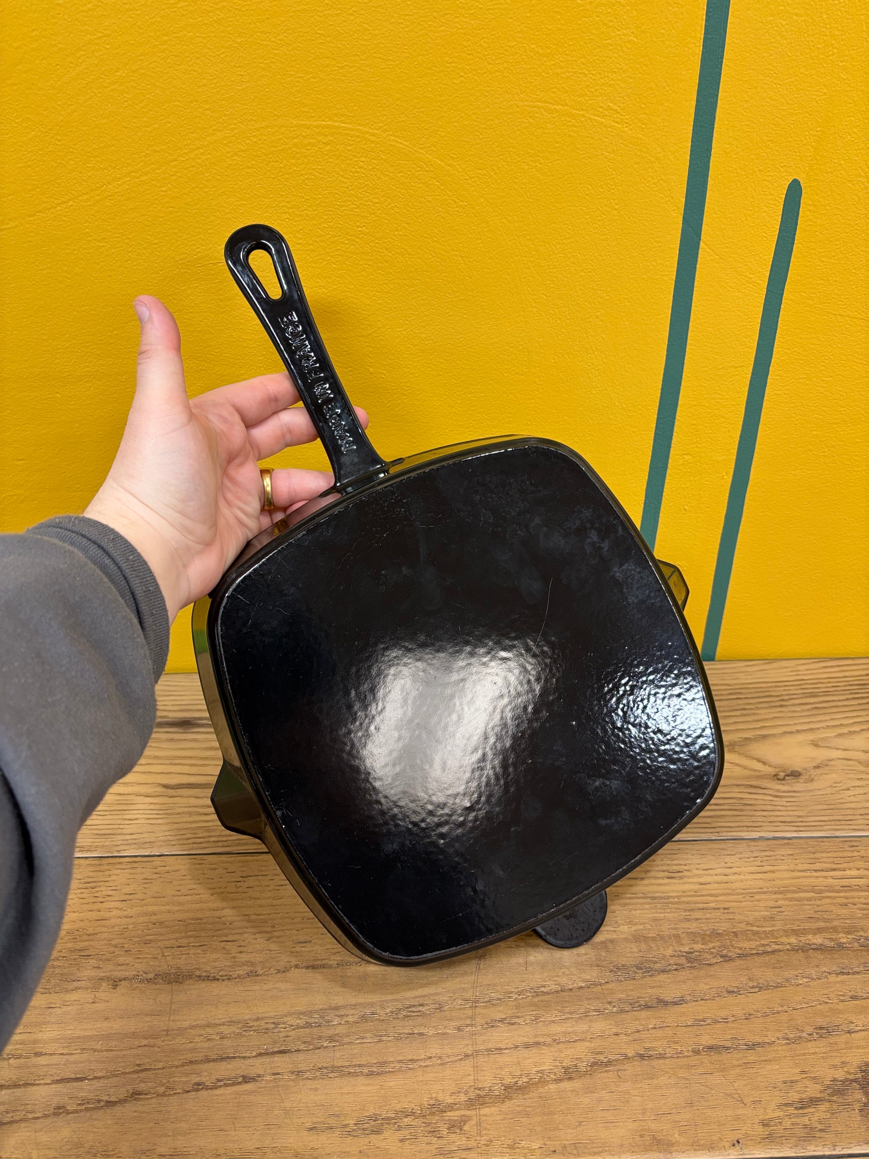Enameled Cast Iron Griddle