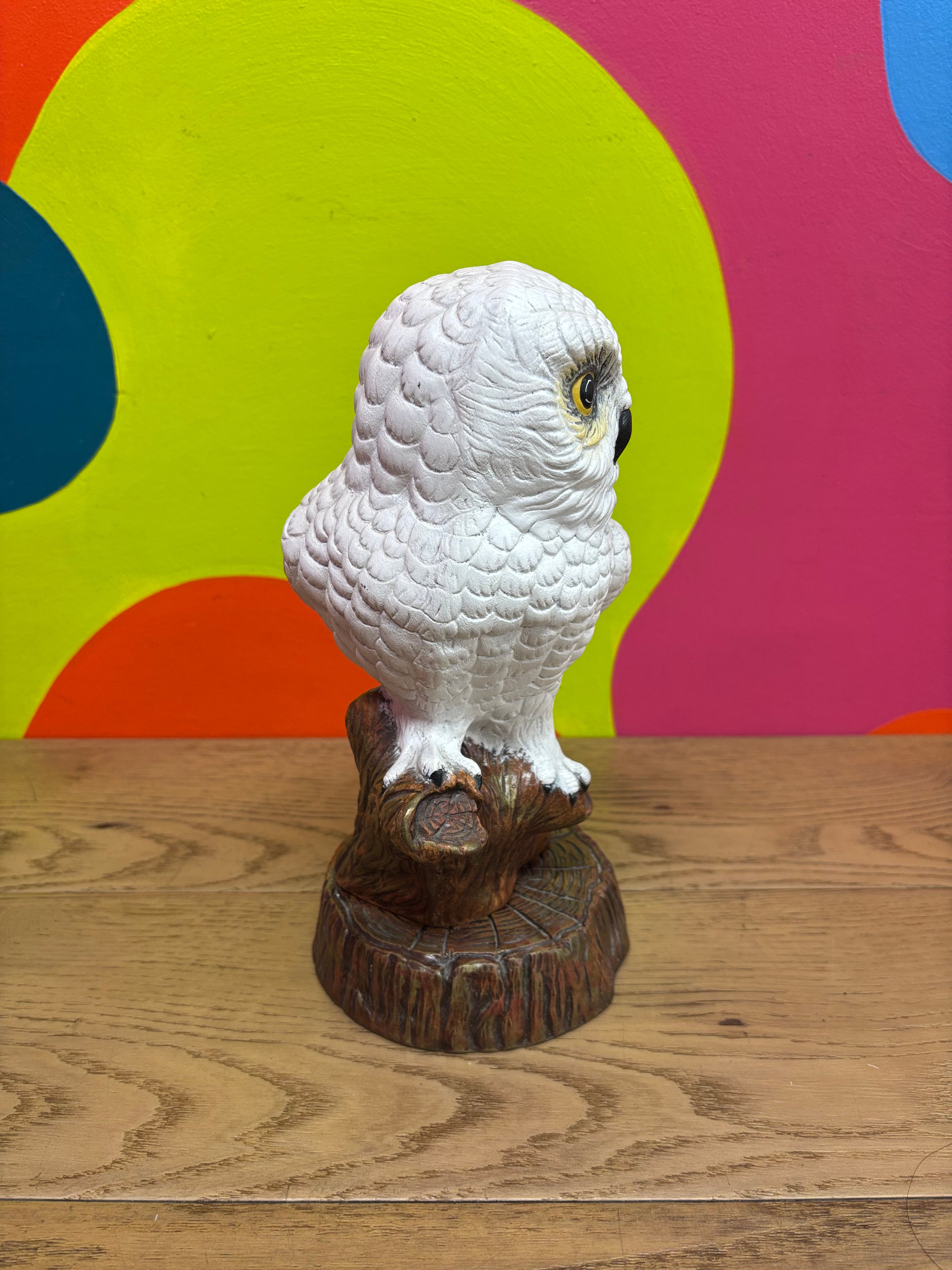 Snowy Owl Statue
