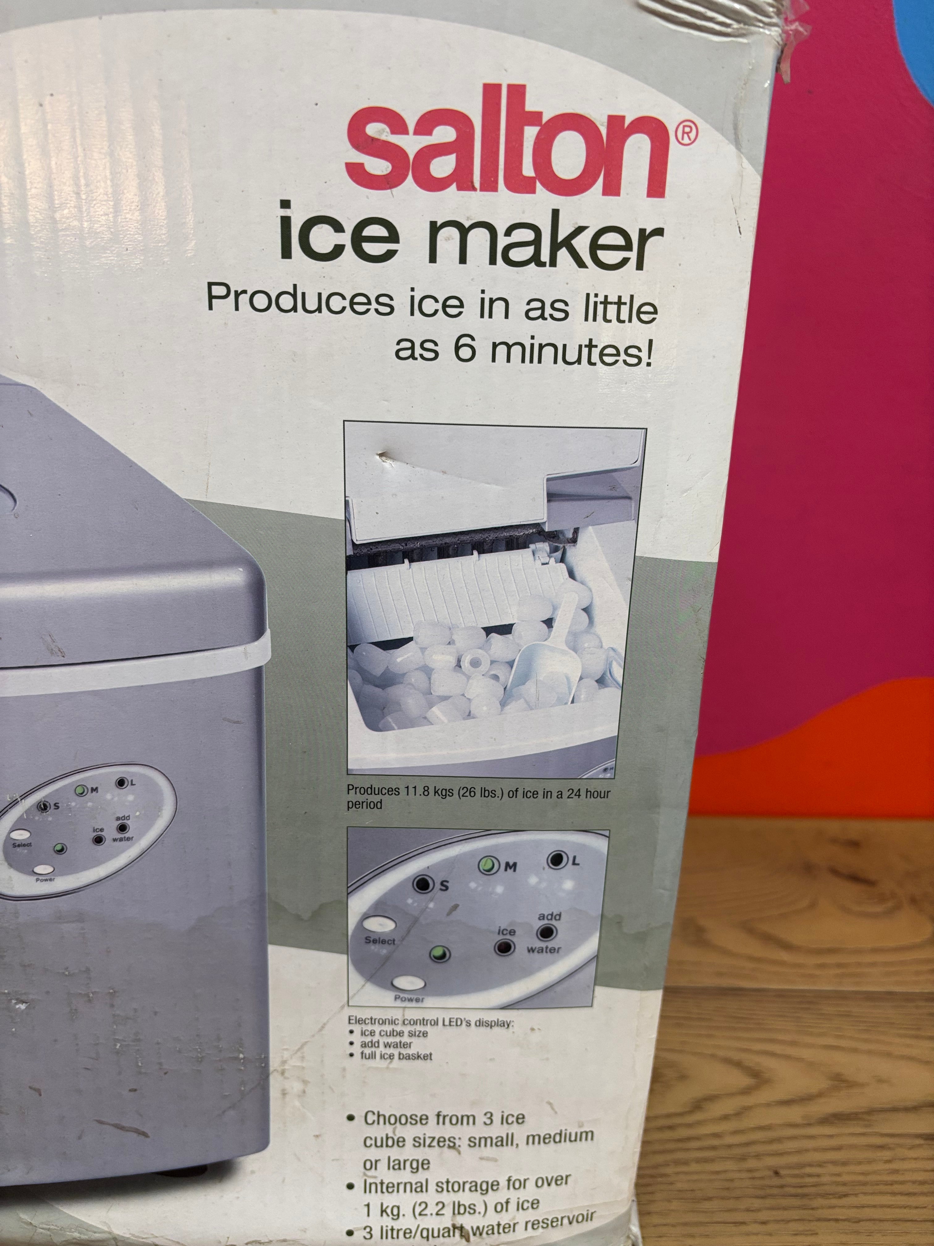 Salton Ice Maker