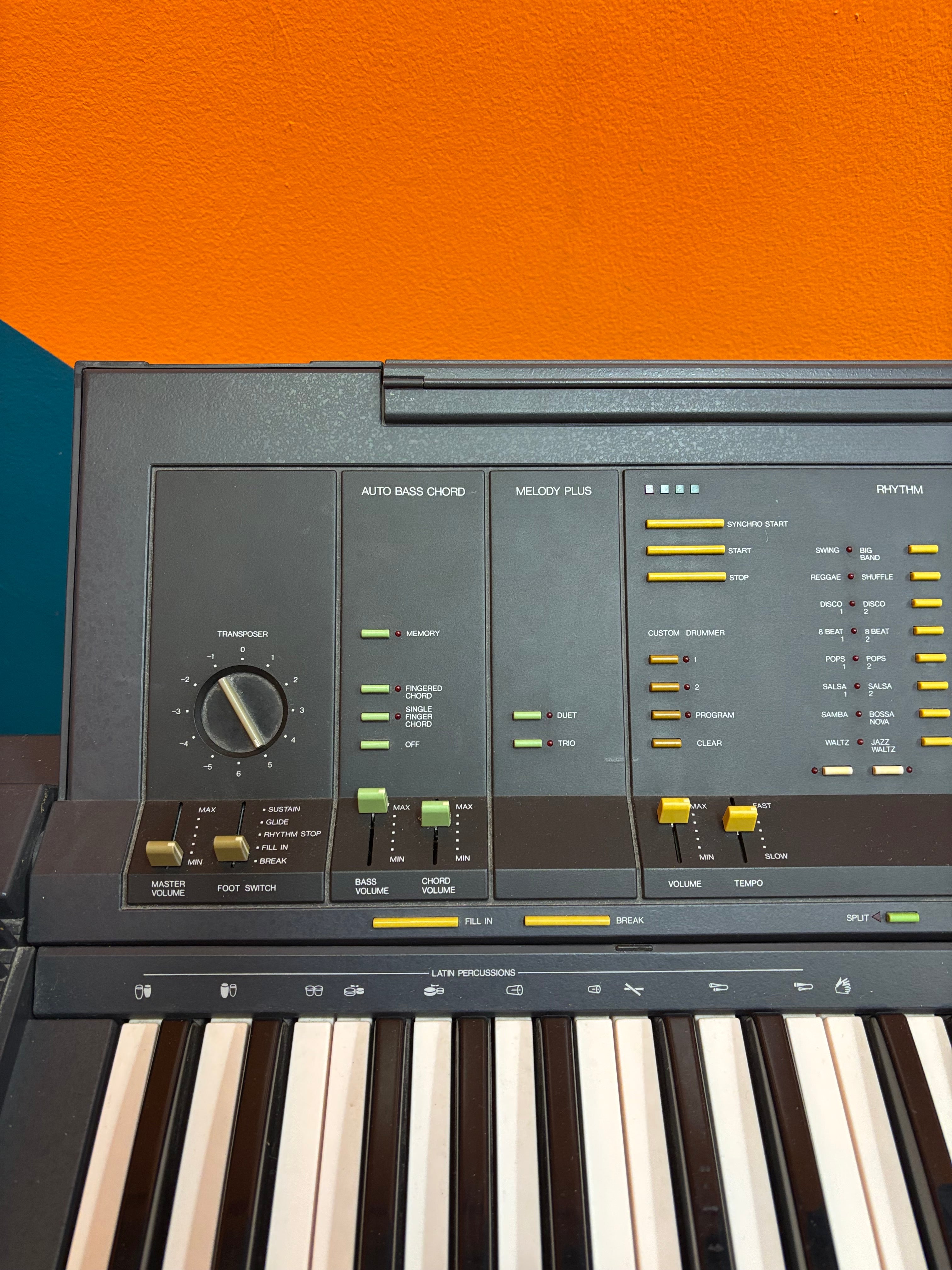 Yamaha PS-6100 Electronic Keyboard & Stand