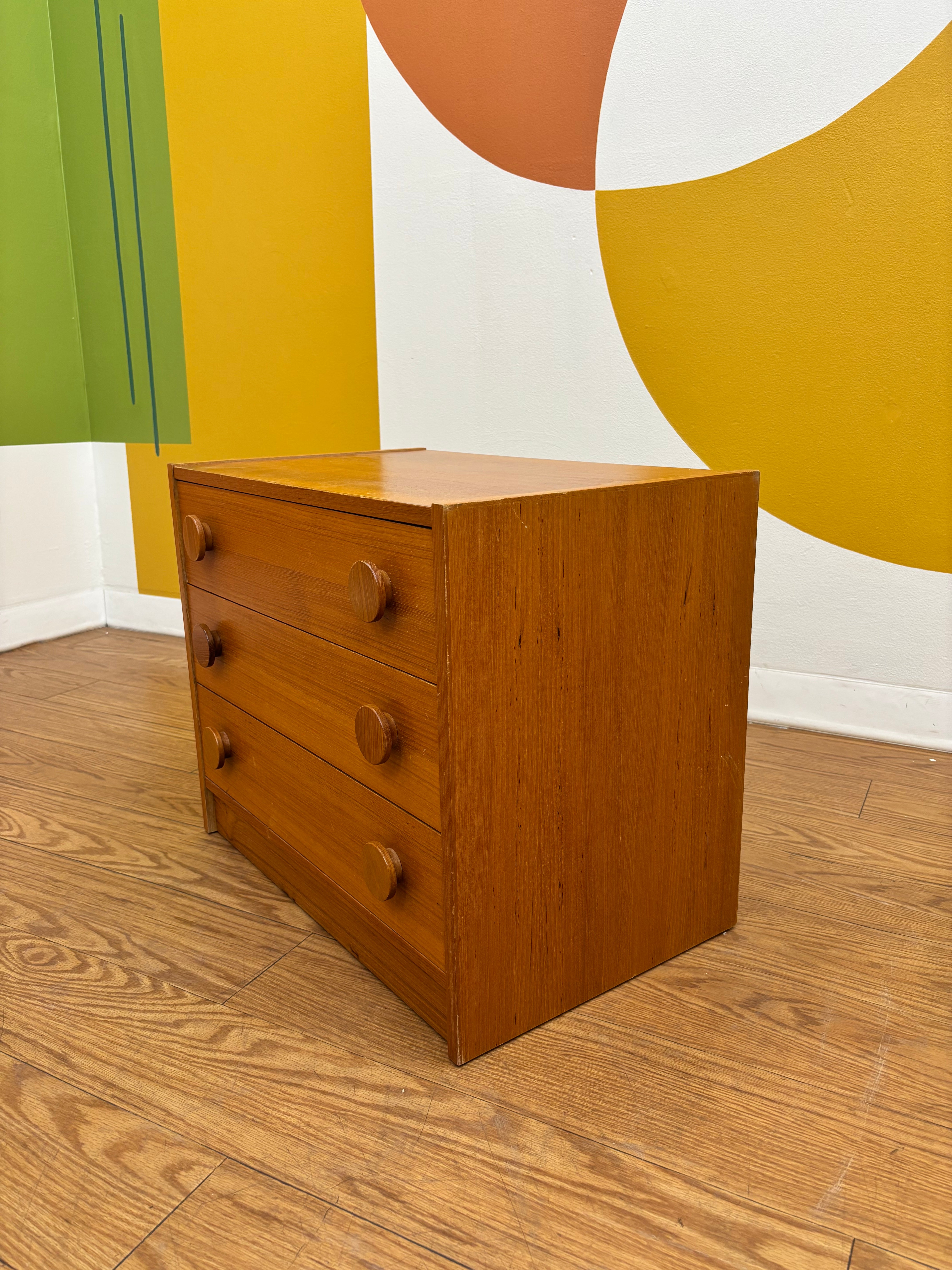 Chest of Drawers