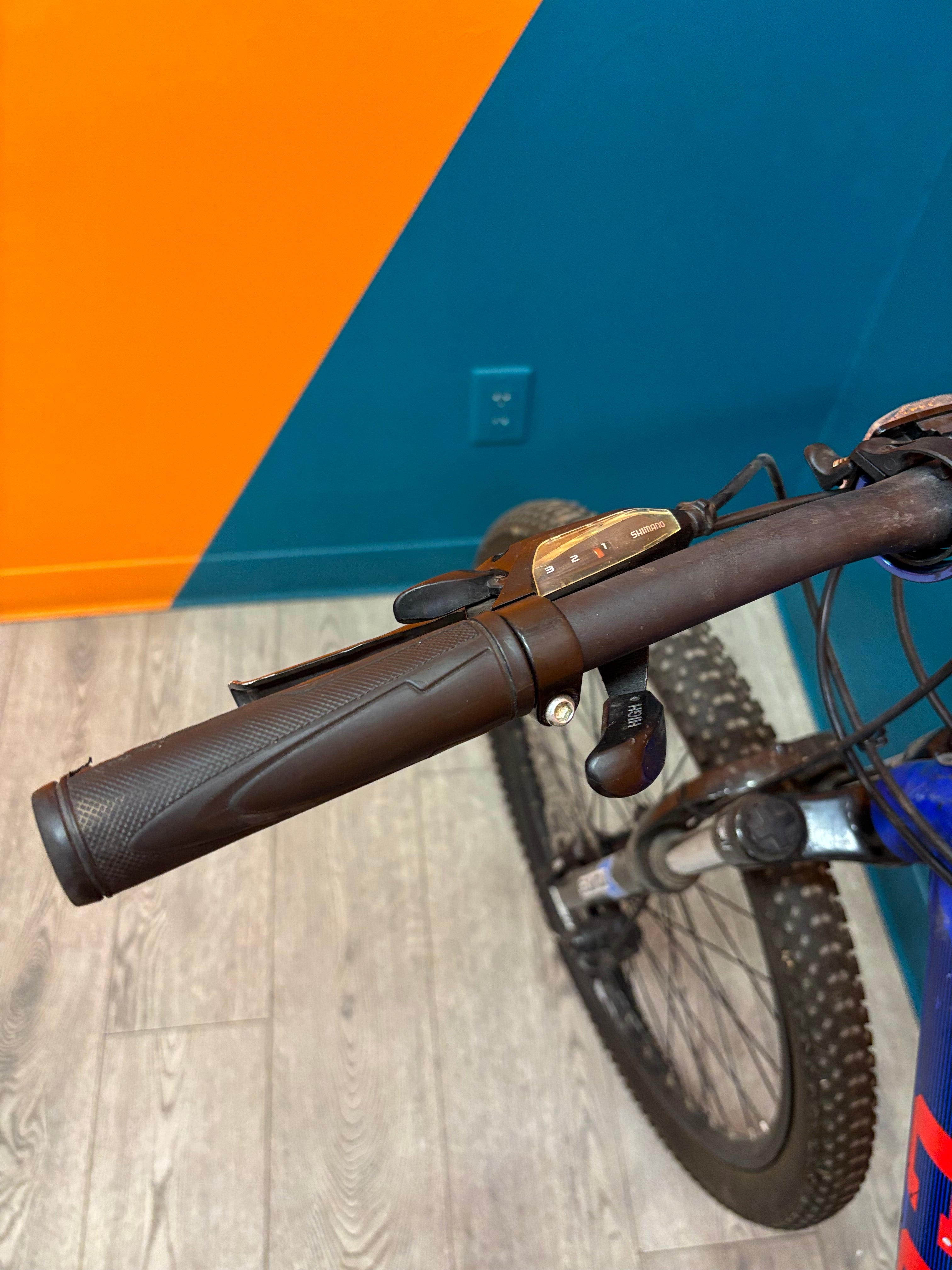 CCM Aspen Hardtail Mountain Bike