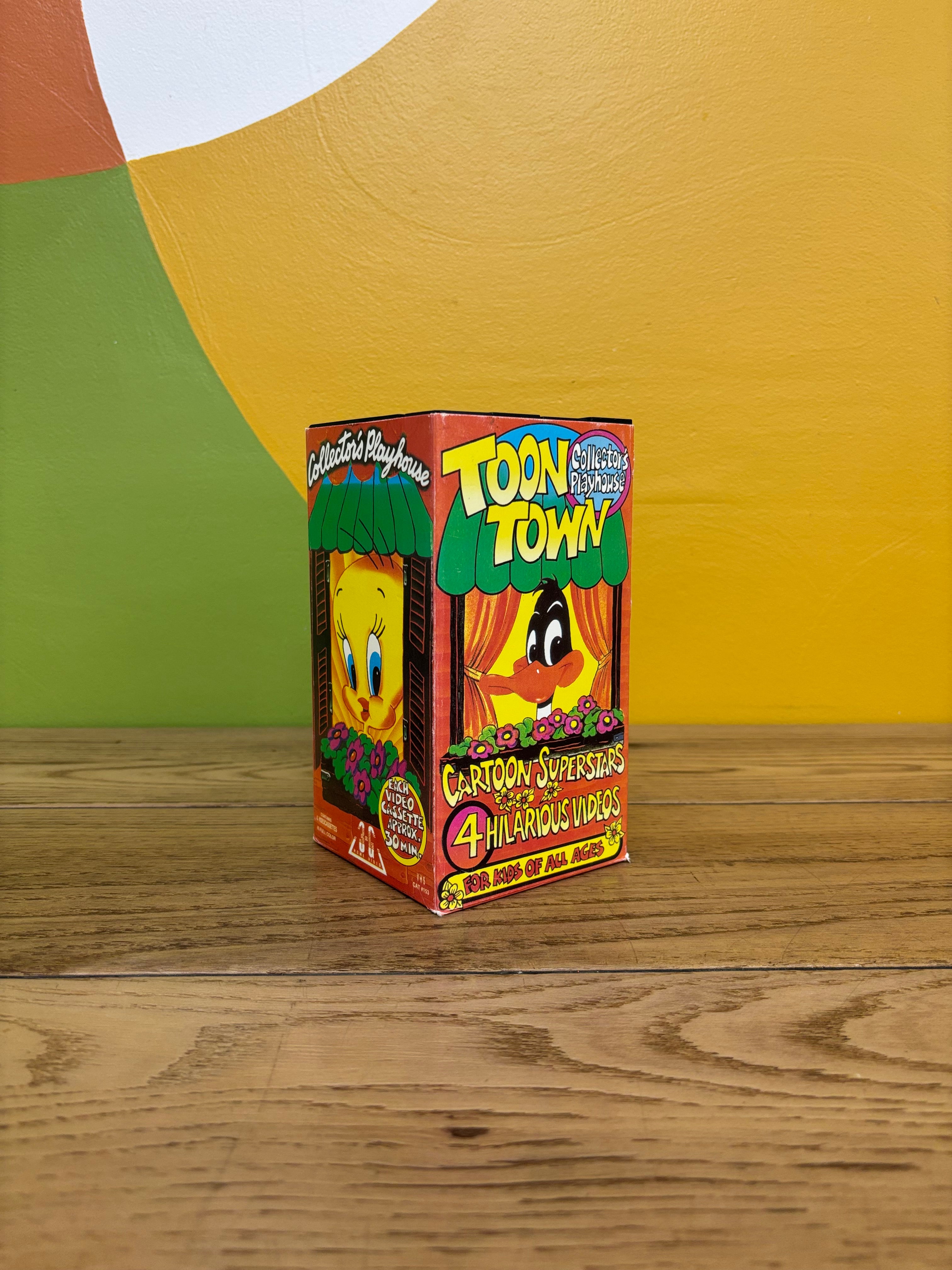 Toon Town Collector's Playhouse Looney Tunes 4 VHS Box Set