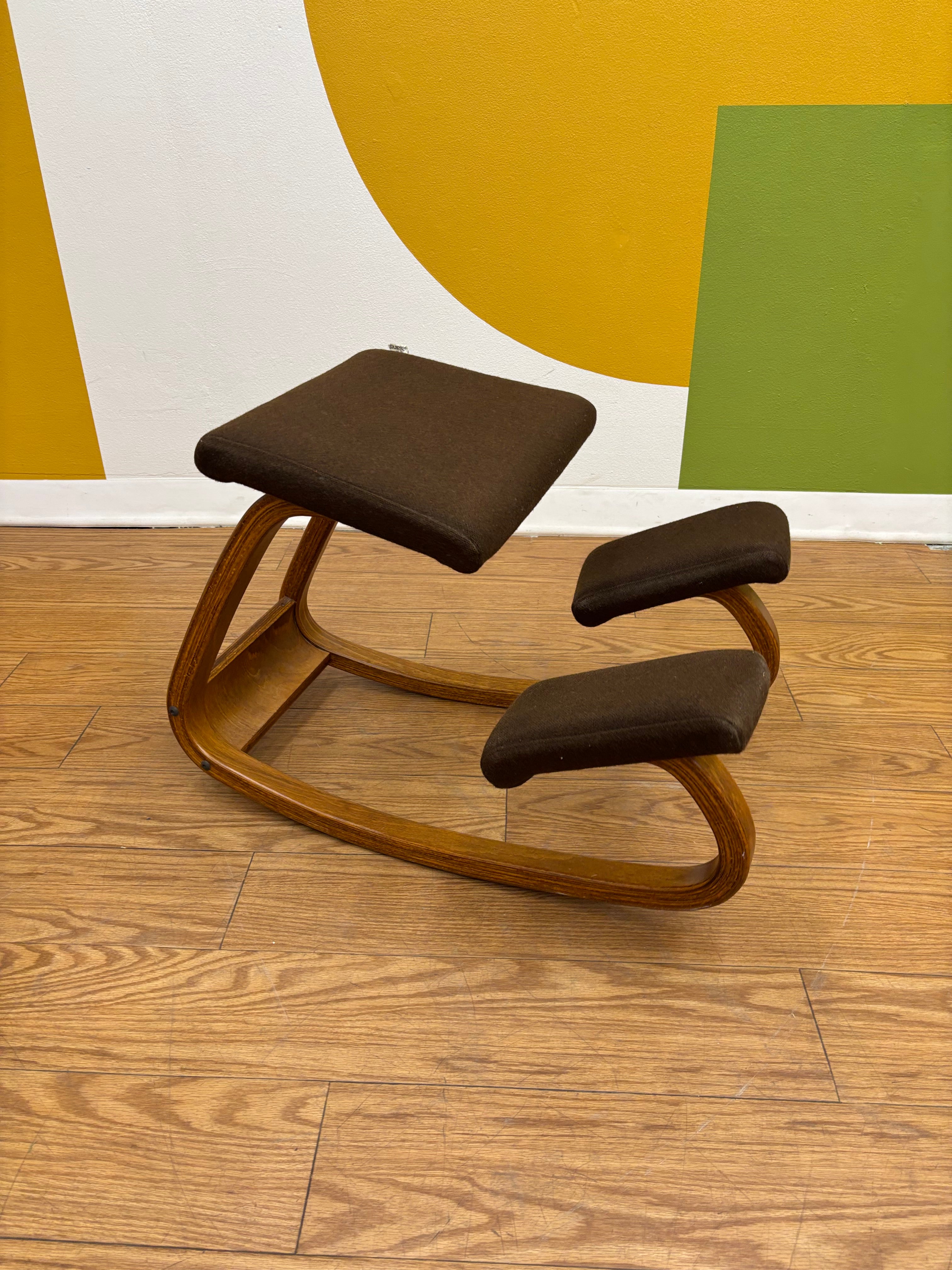 Rocking Kneeling Chair