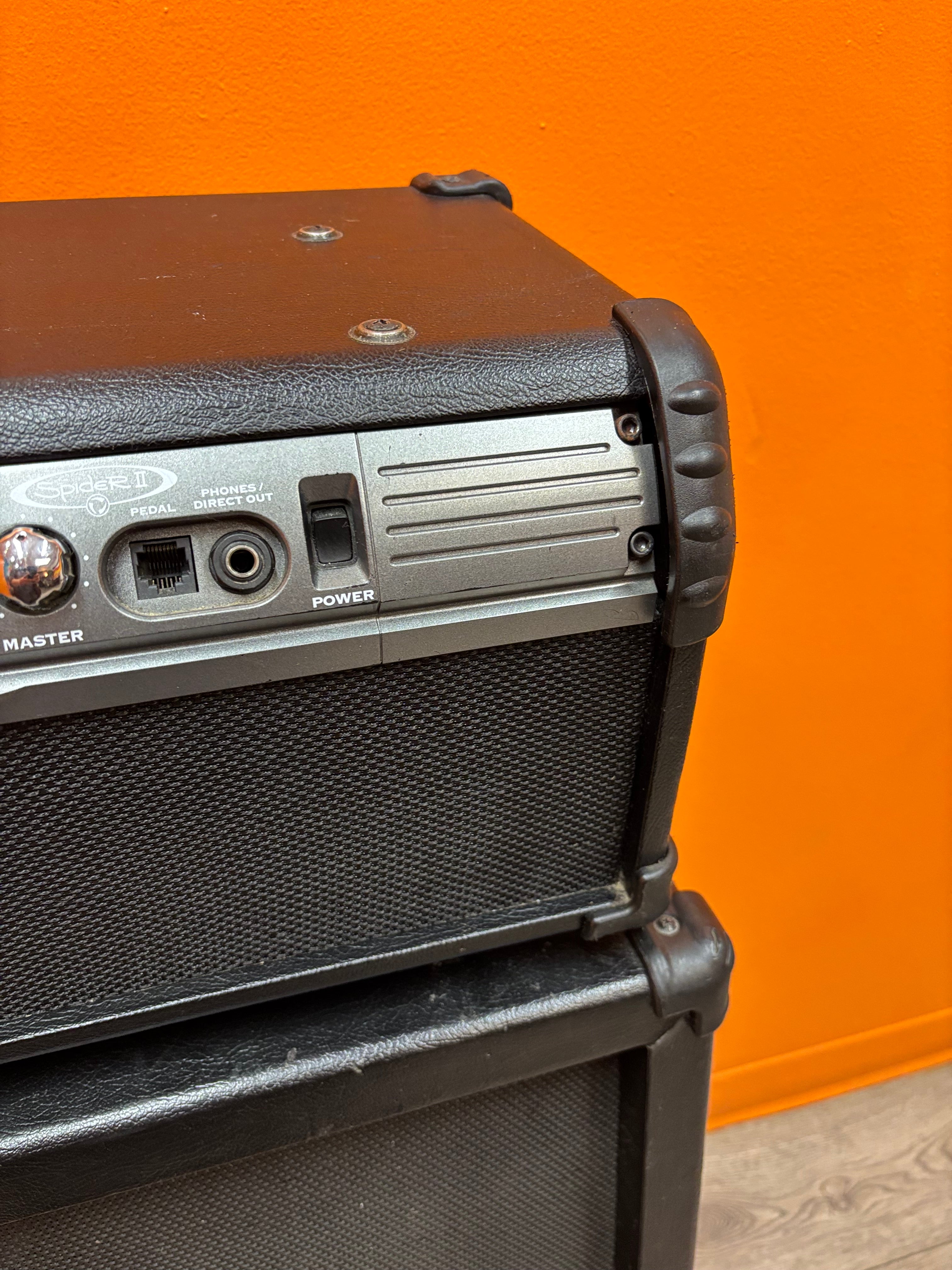 Line 6 Spider II Guitar Amplifier Head + Speaker Cabinet