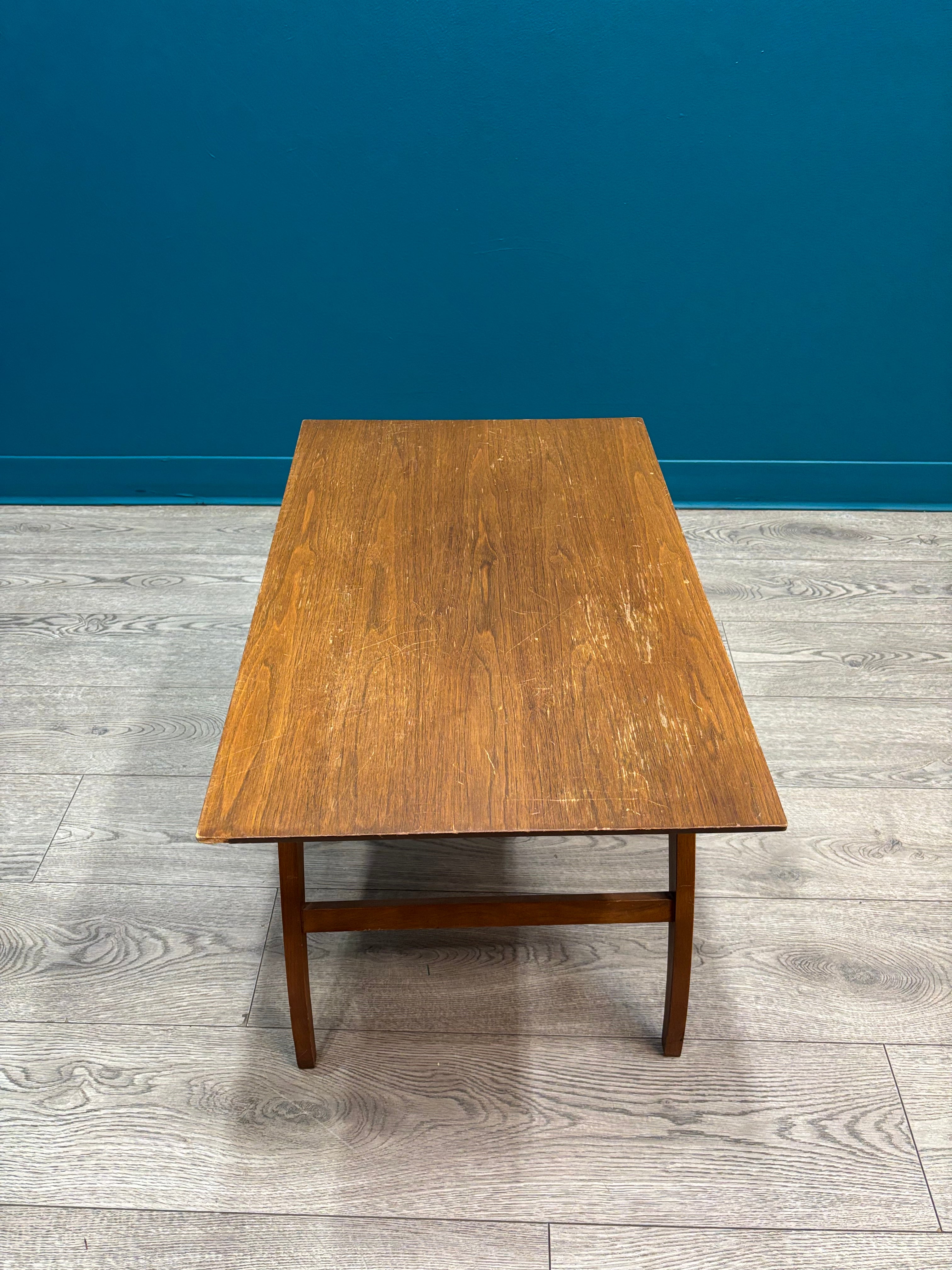 Curved Leg Side Table