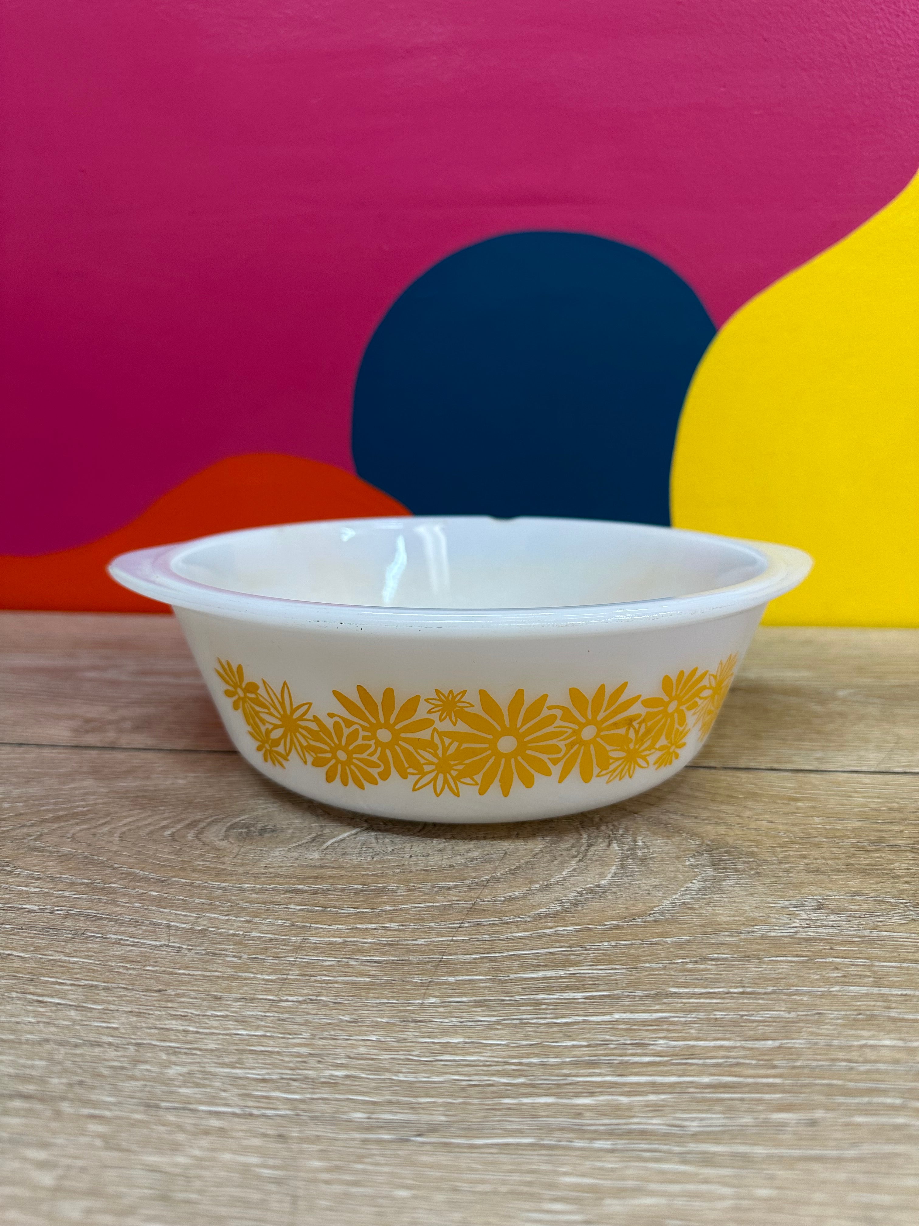 Glasbake Yellow Daisy Casserole Dish