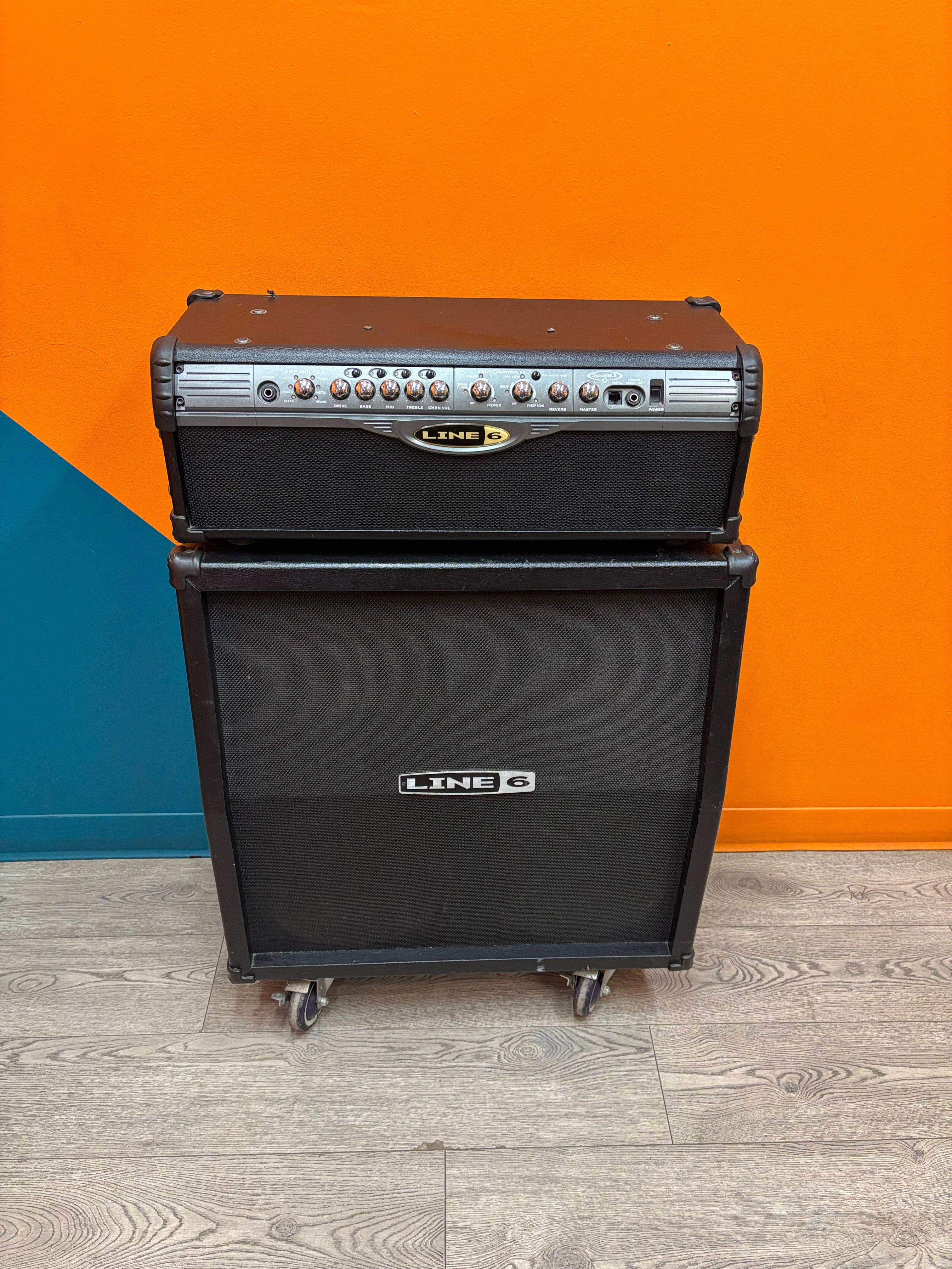 Line 6 Spider II Guitar Amplifier Head + Speaker Cabinet