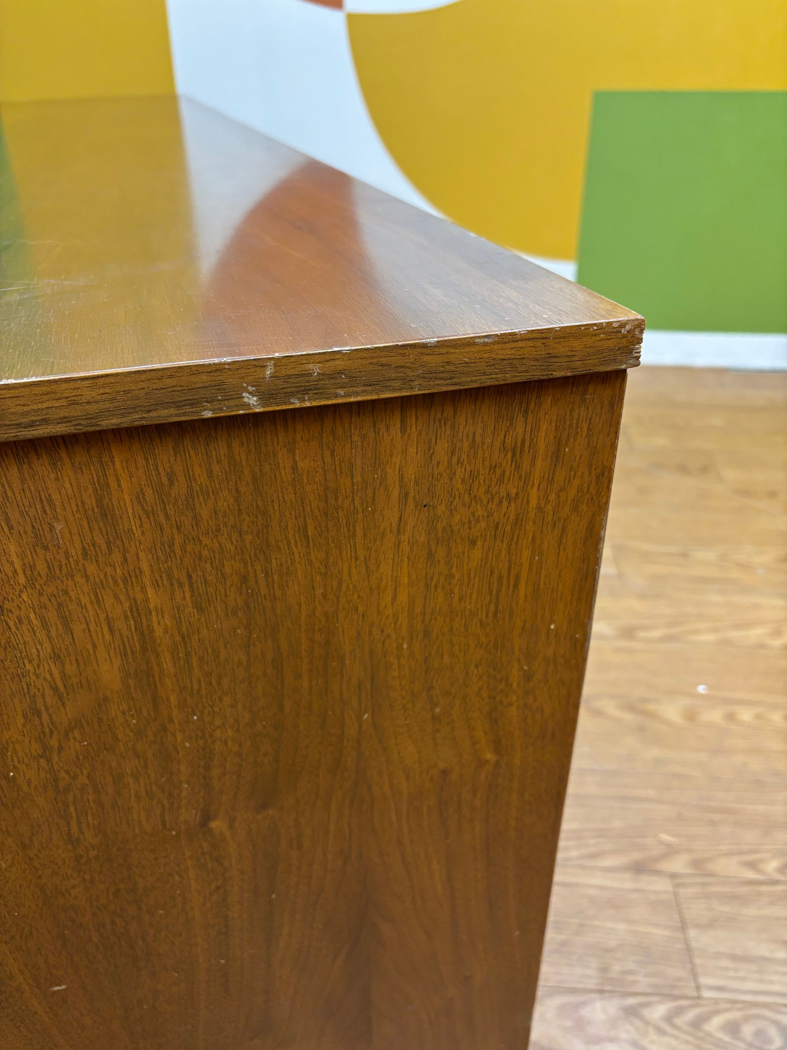 9 Drawer Dresser