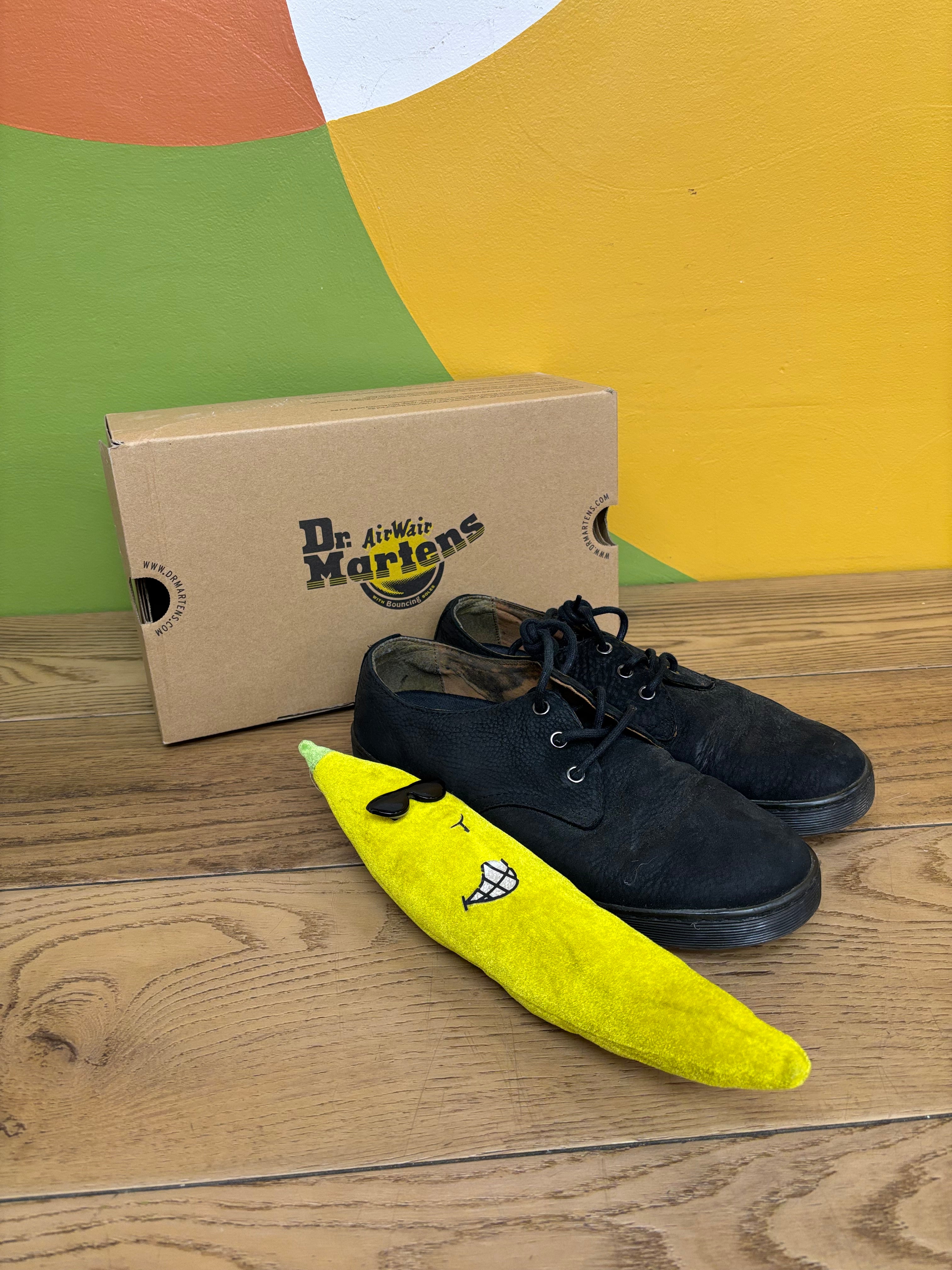 Dr. Martens Coronado Shoes (Men's 10/Ladies 11)