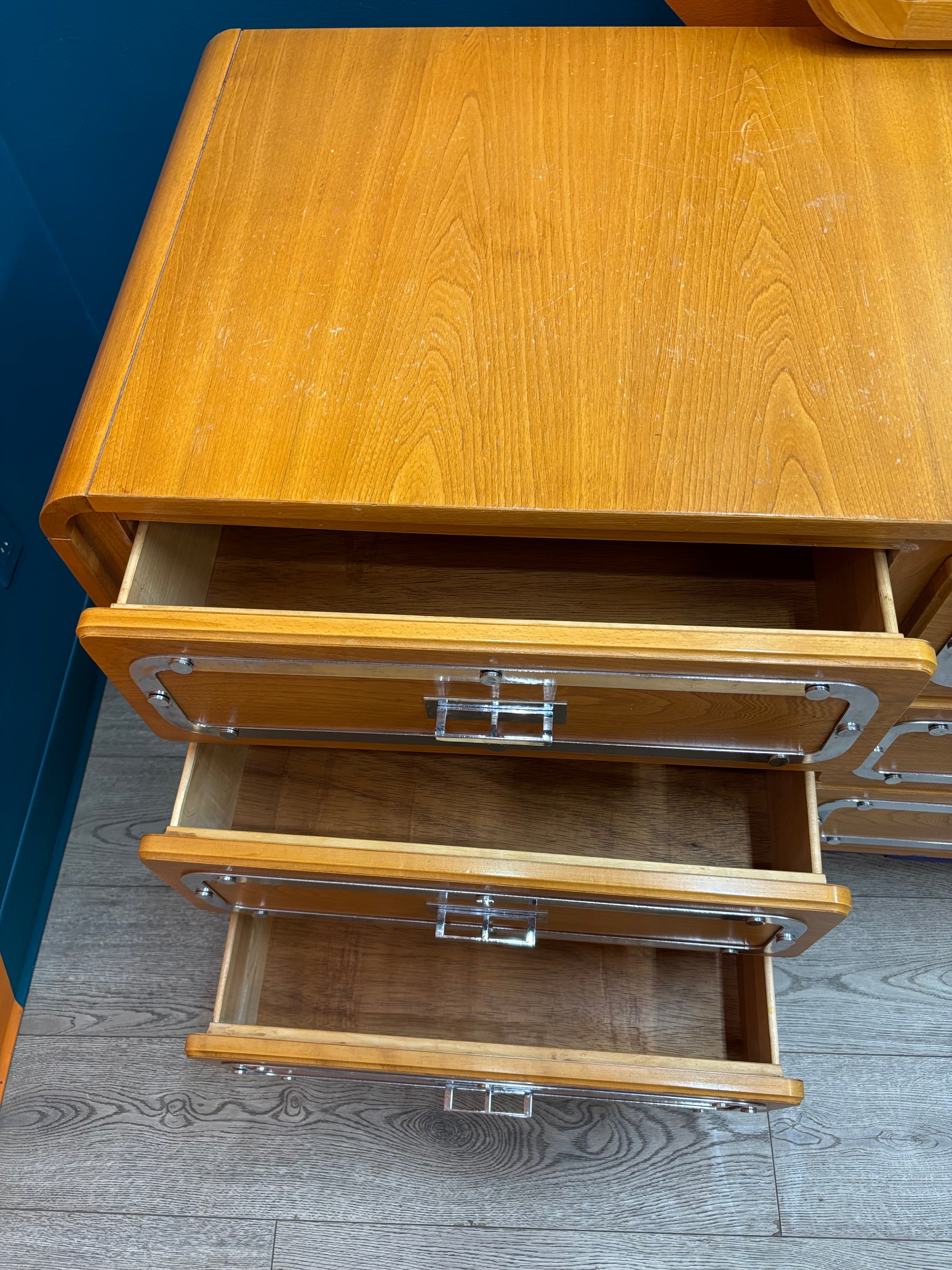 Large 9 Drawer Dresser with Mirror