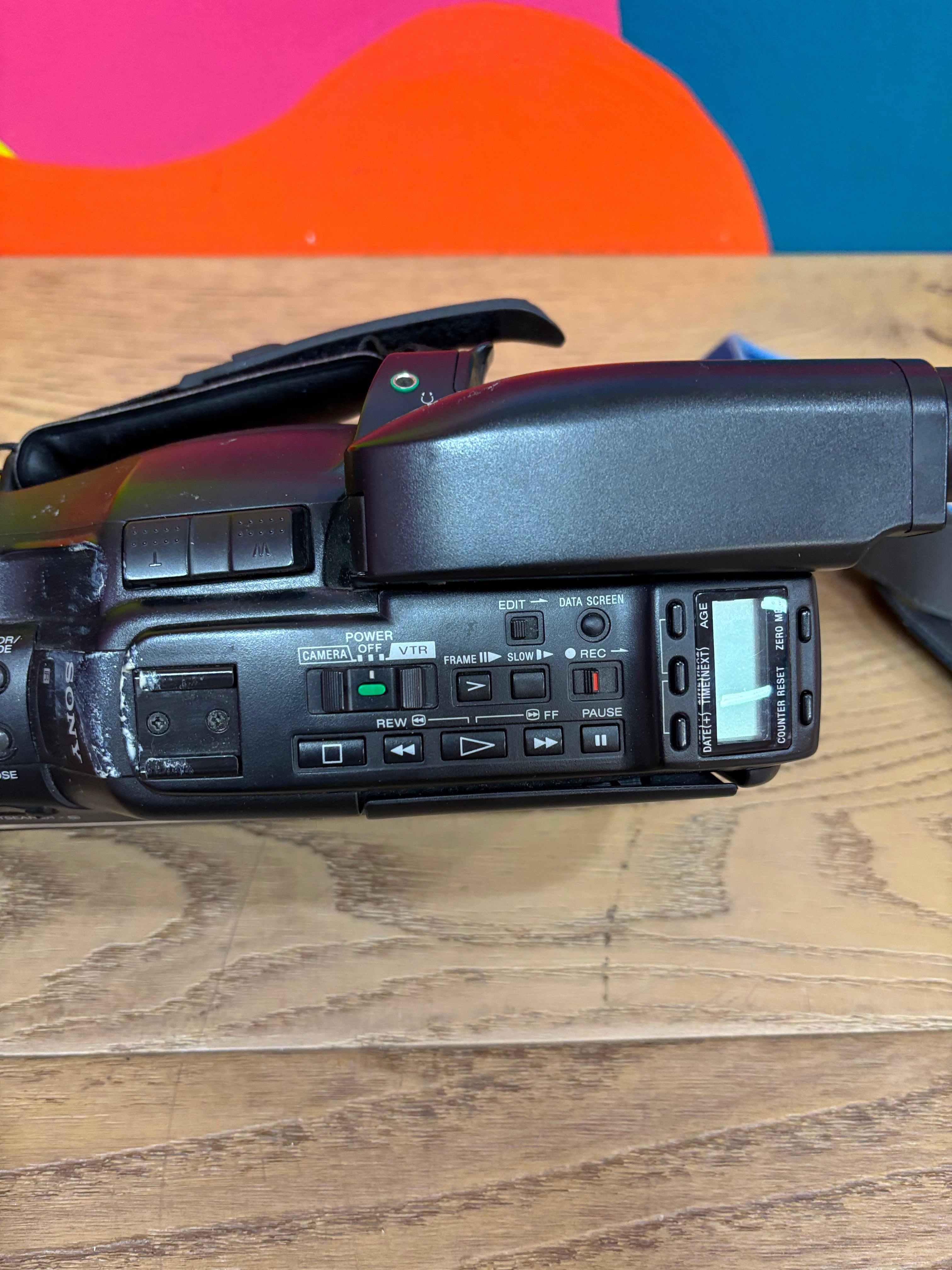 Sony Handycam Video 8 Camcorder (CCD-F77)