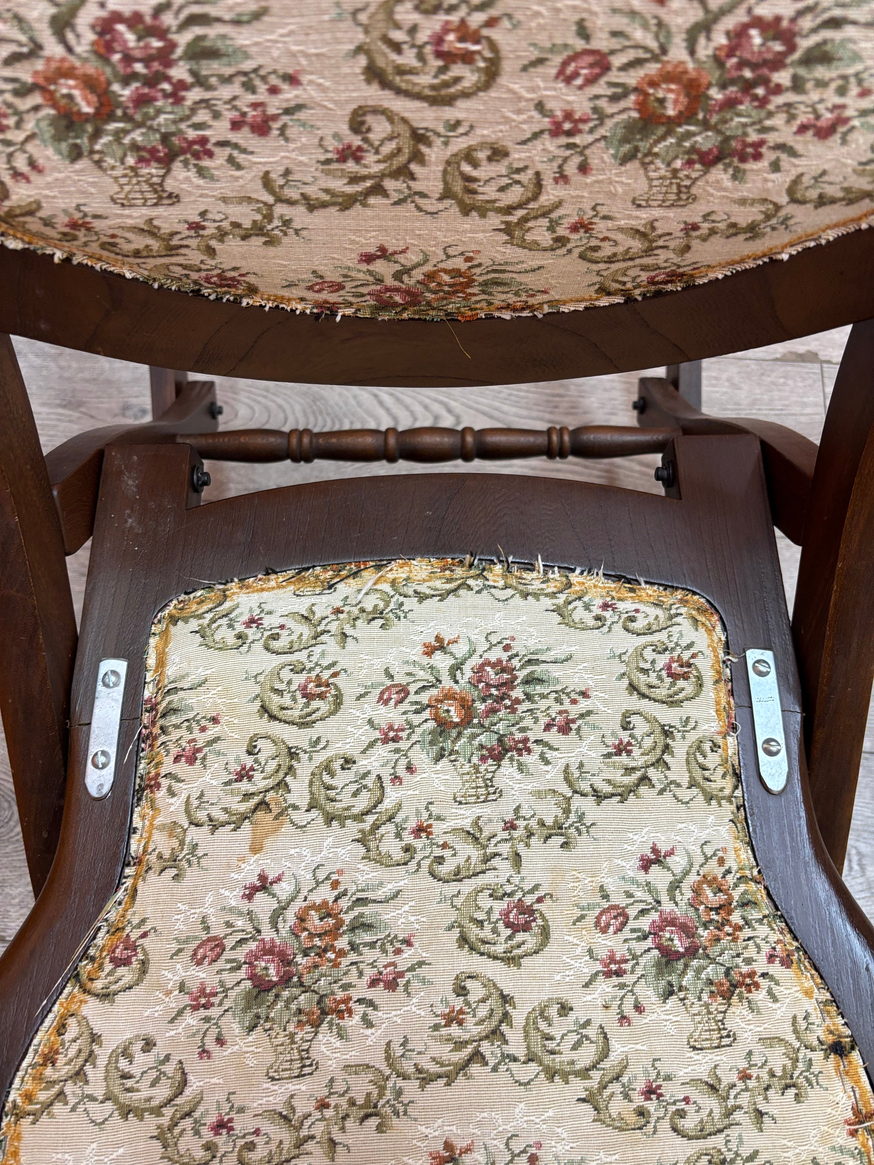 Folding Wood Rocking Chair