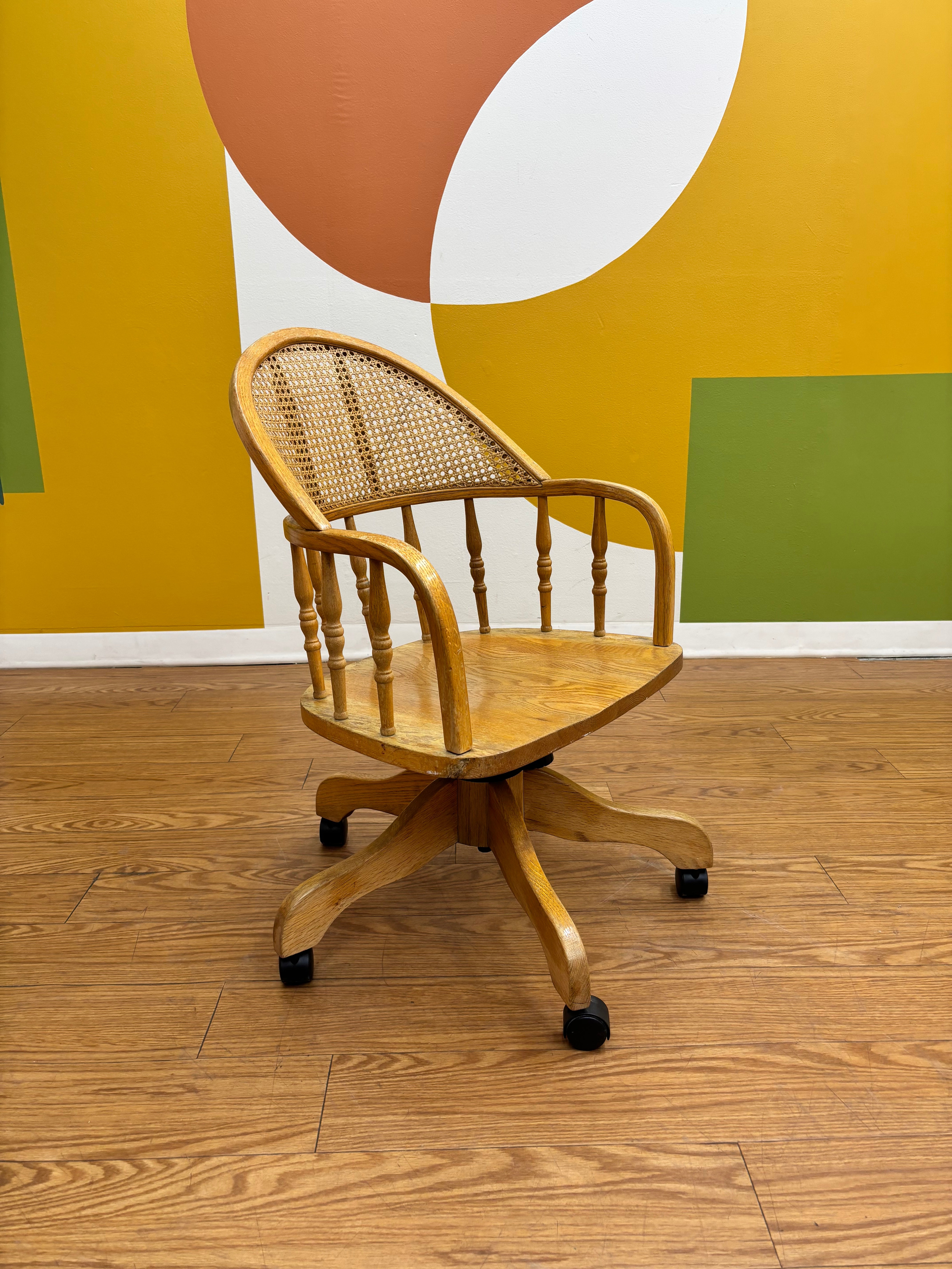 Swivel Desk Chair