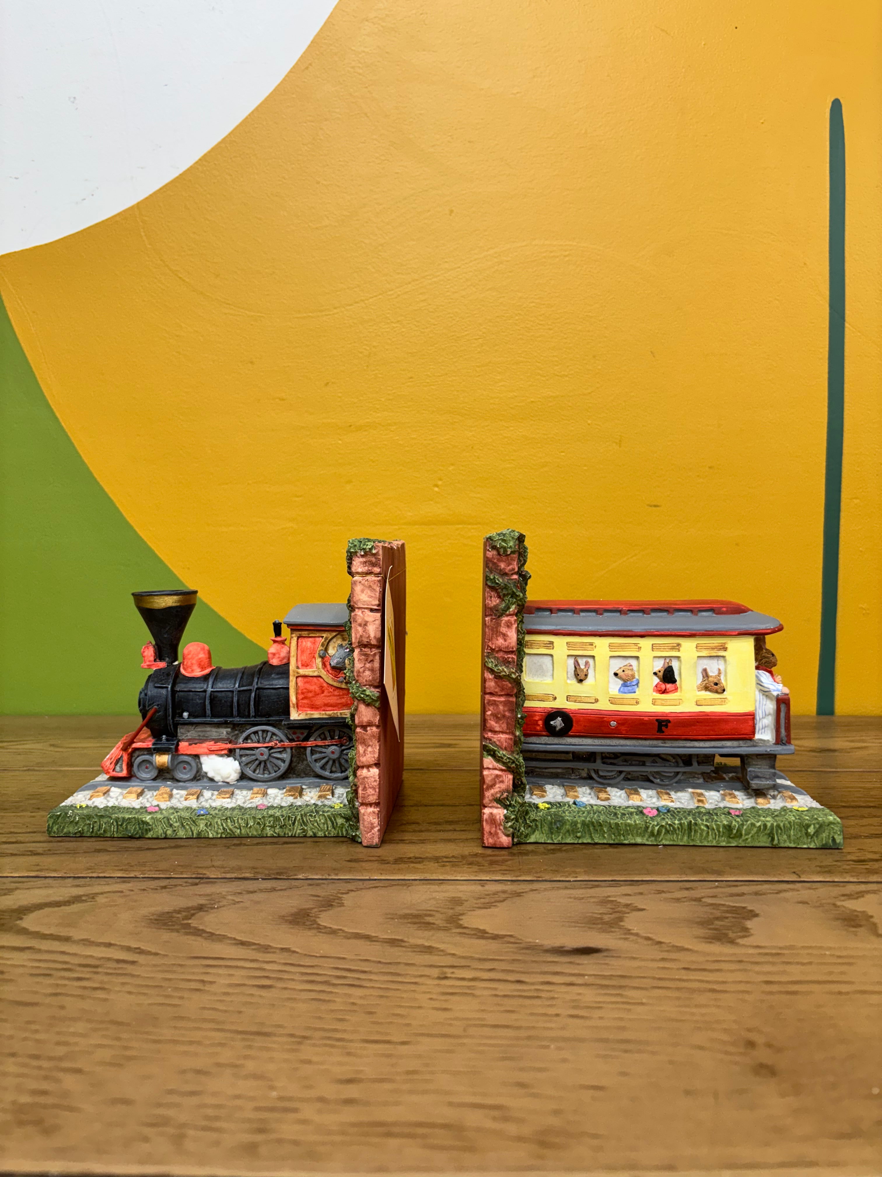 Foxwood Tales Train Bookends