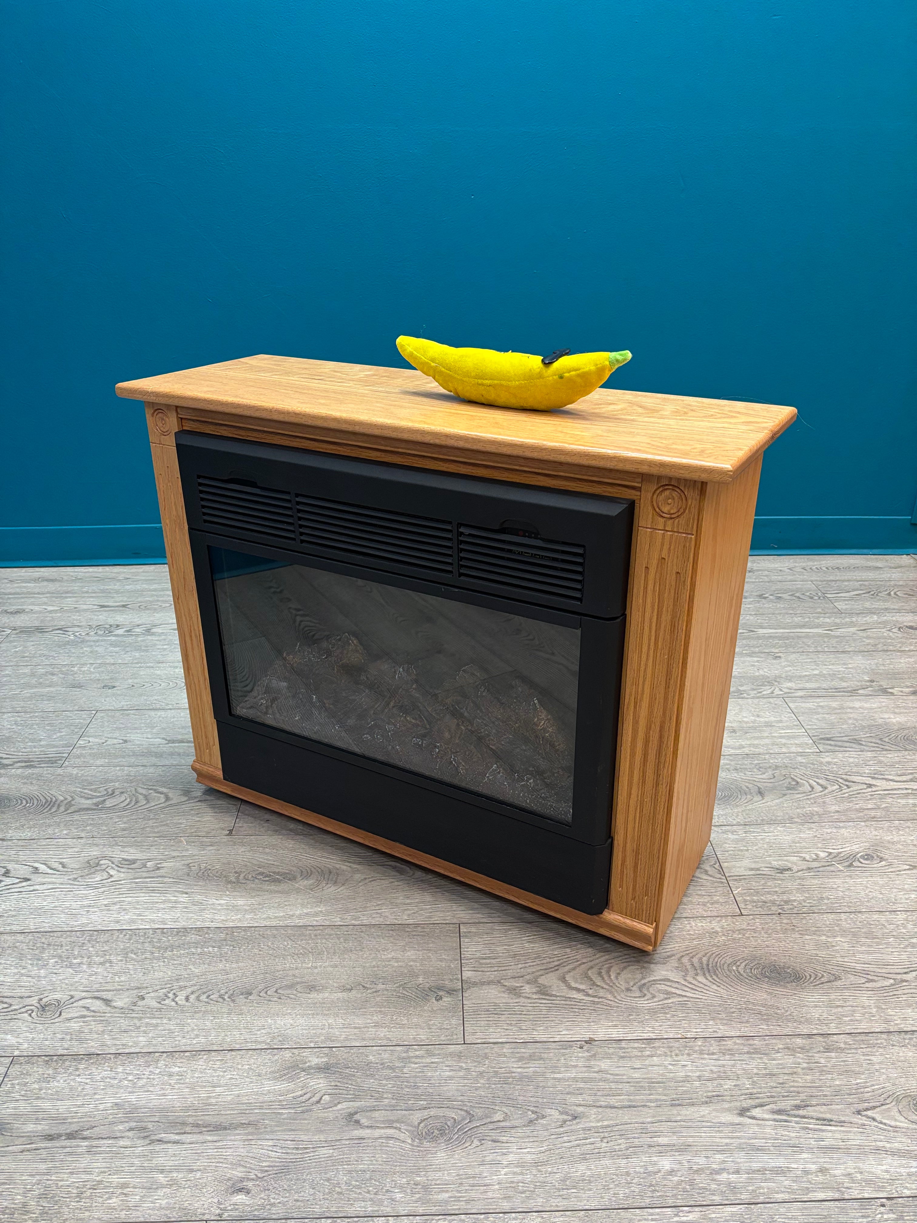 Rolling Electric Fireplace (Heat Surge)