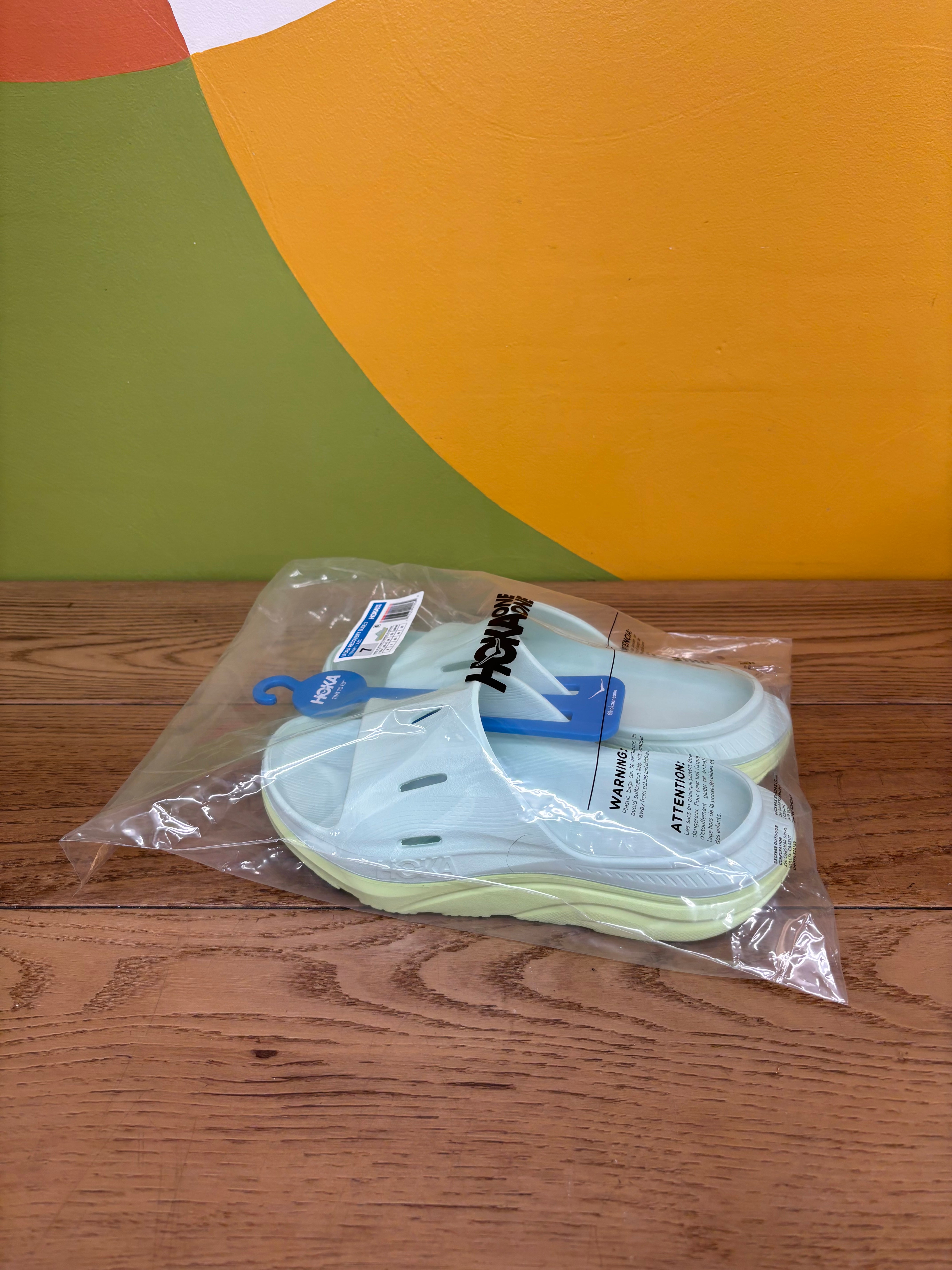 New HOKA Unisex Ora Recovery Sandal (Size 9W, 7M)
