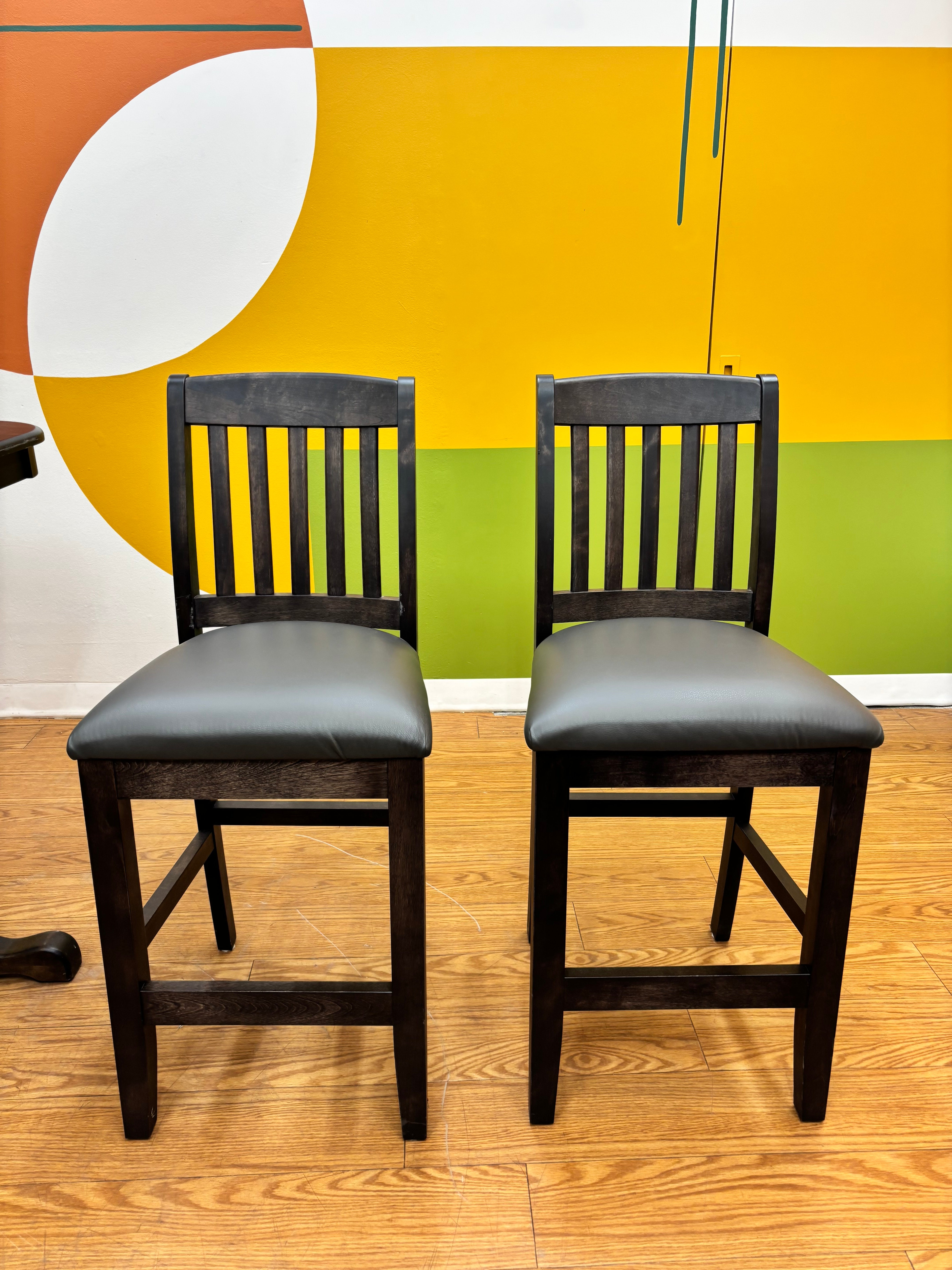 Tall Table with Matching Bar Stools