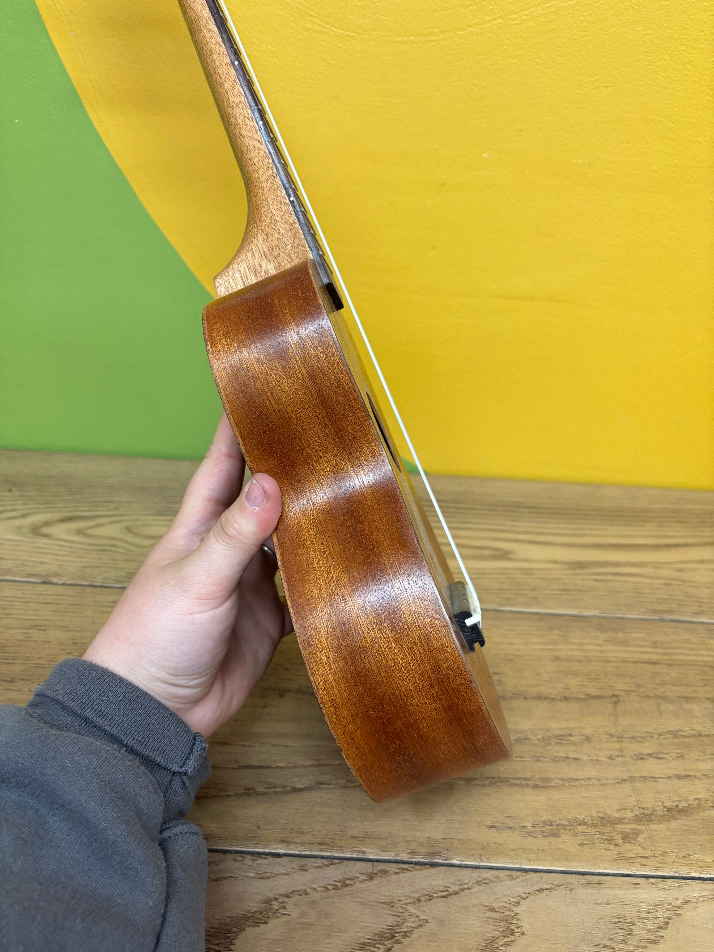 Mahalo Soprano Ukulele (UK-221)