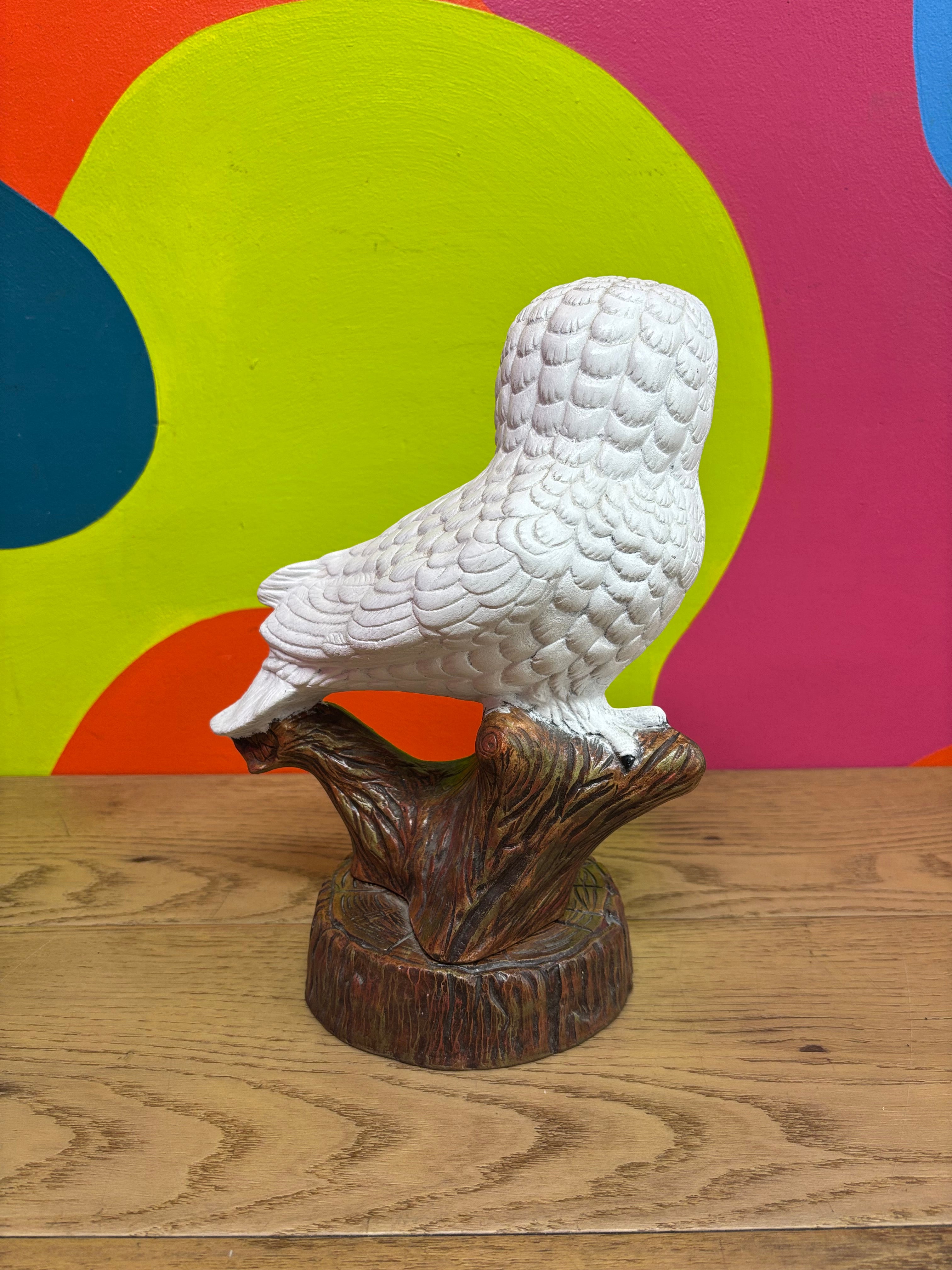 Snowy Owl Statue