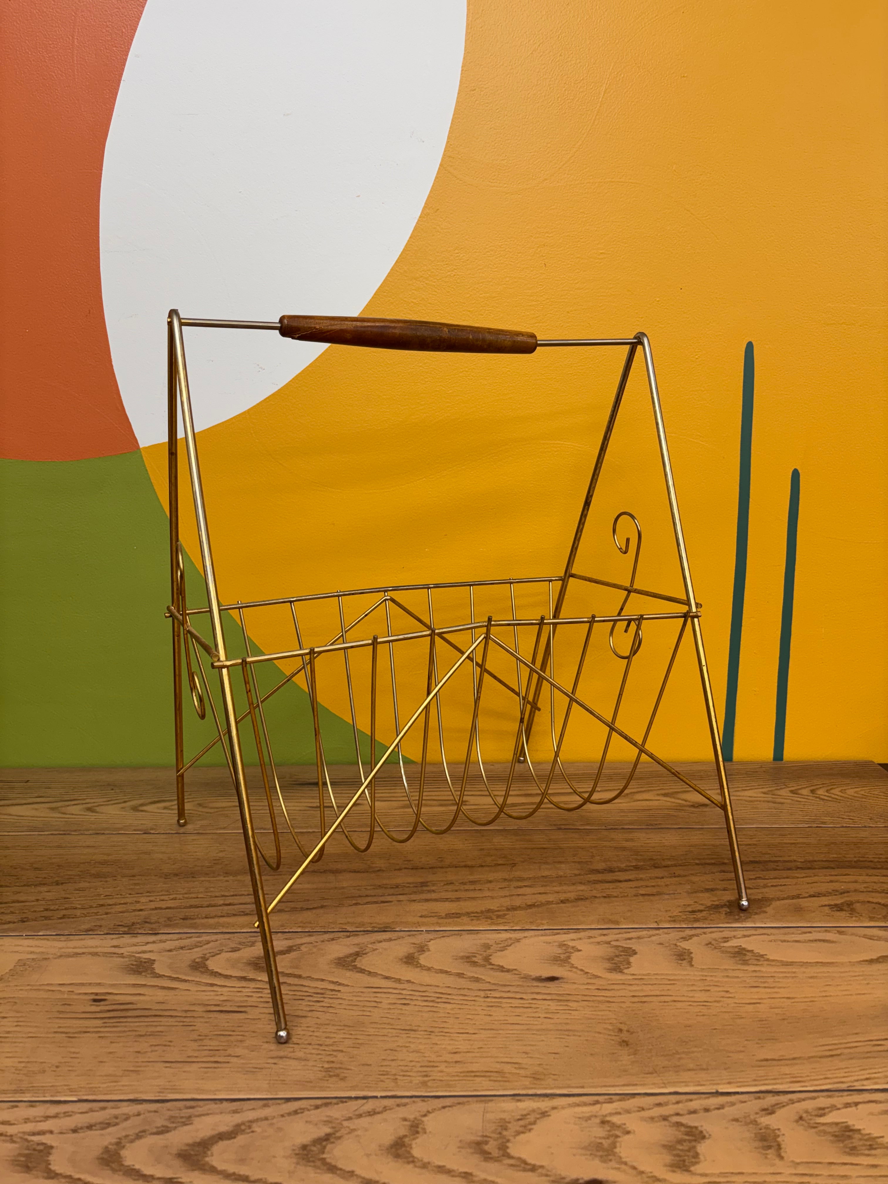 Metal Magazine Rack