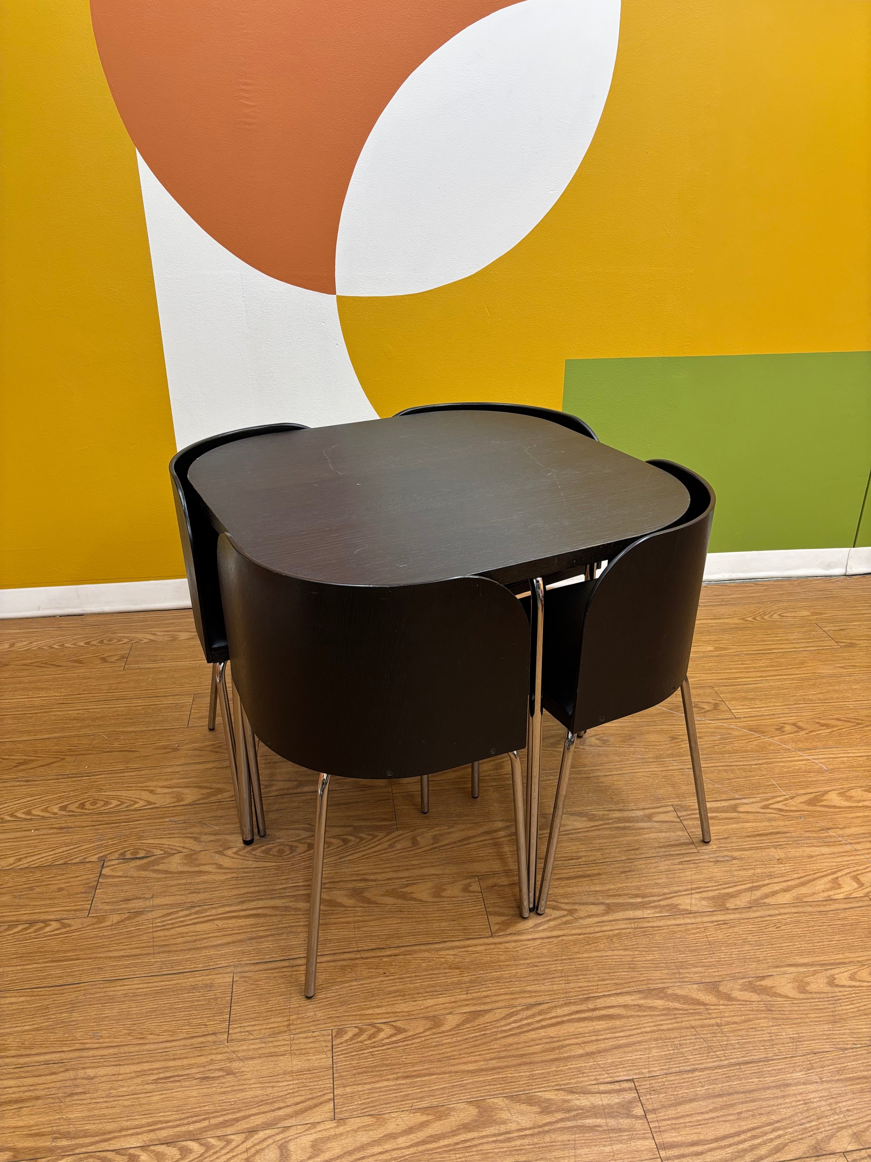Dining Table & Chair Set