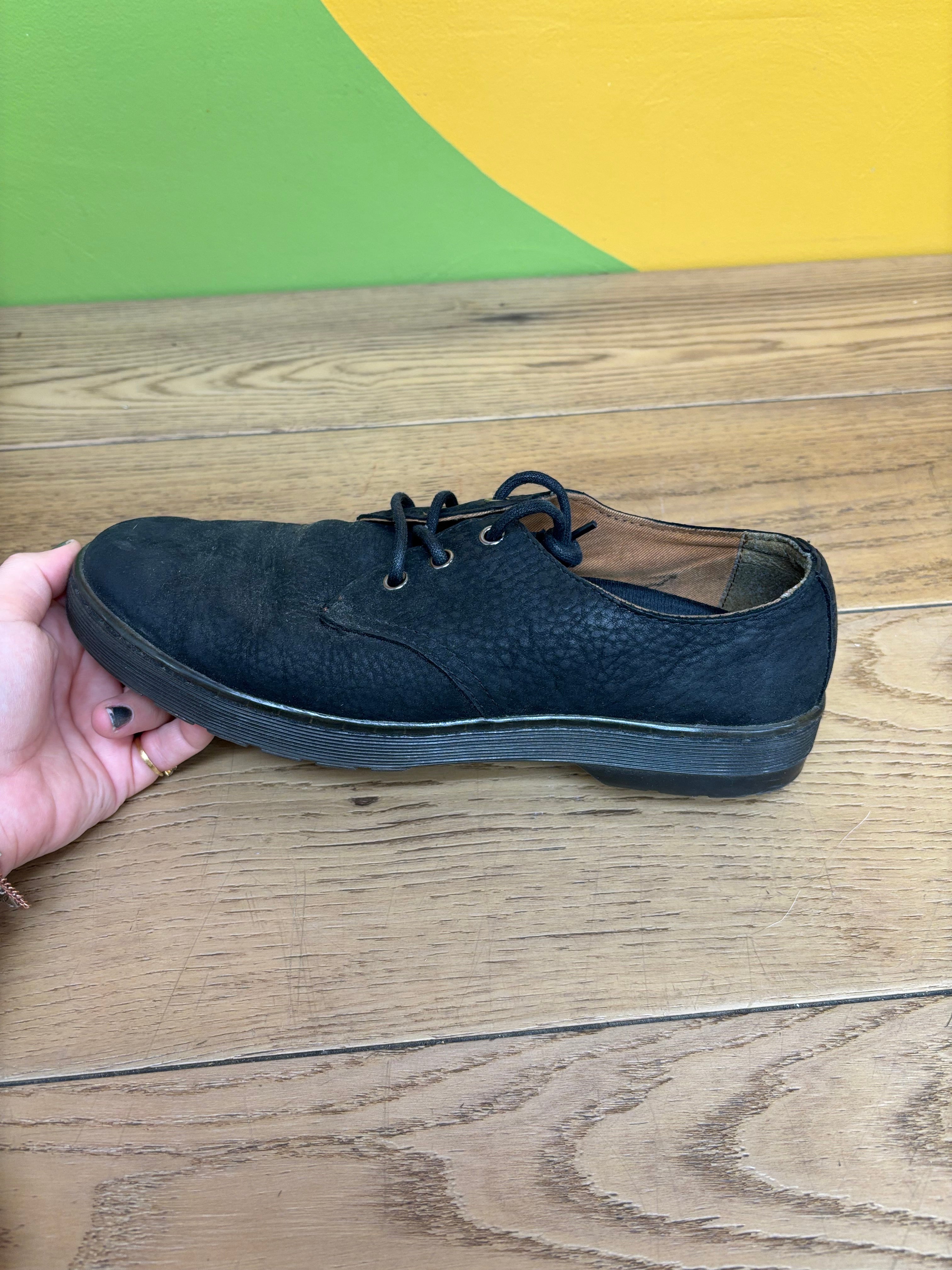 Dr. Martens Coronado Shoes (Men's 10/Ladies 11)