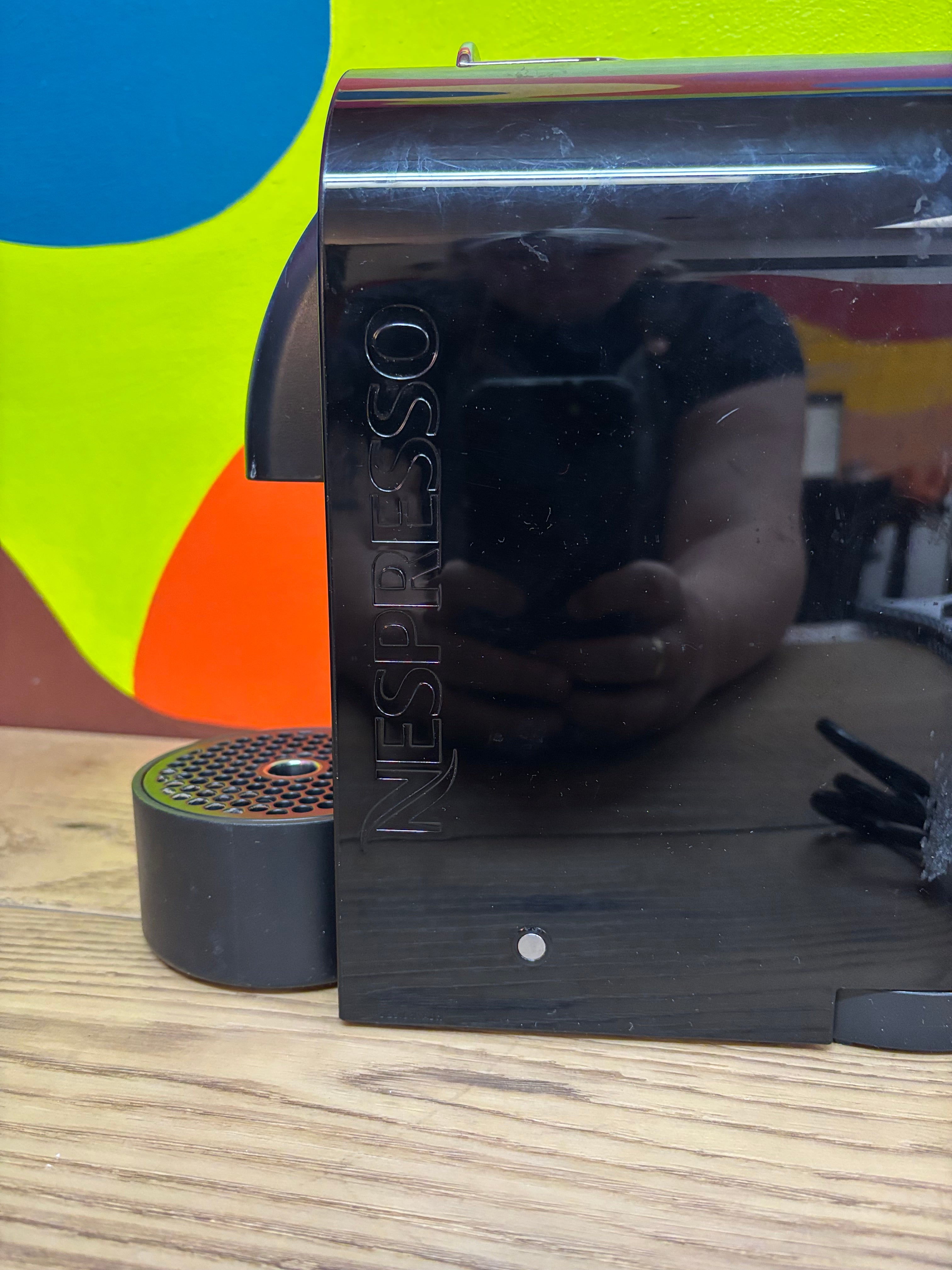 Nespresso Coffee Machine with Aeroccino