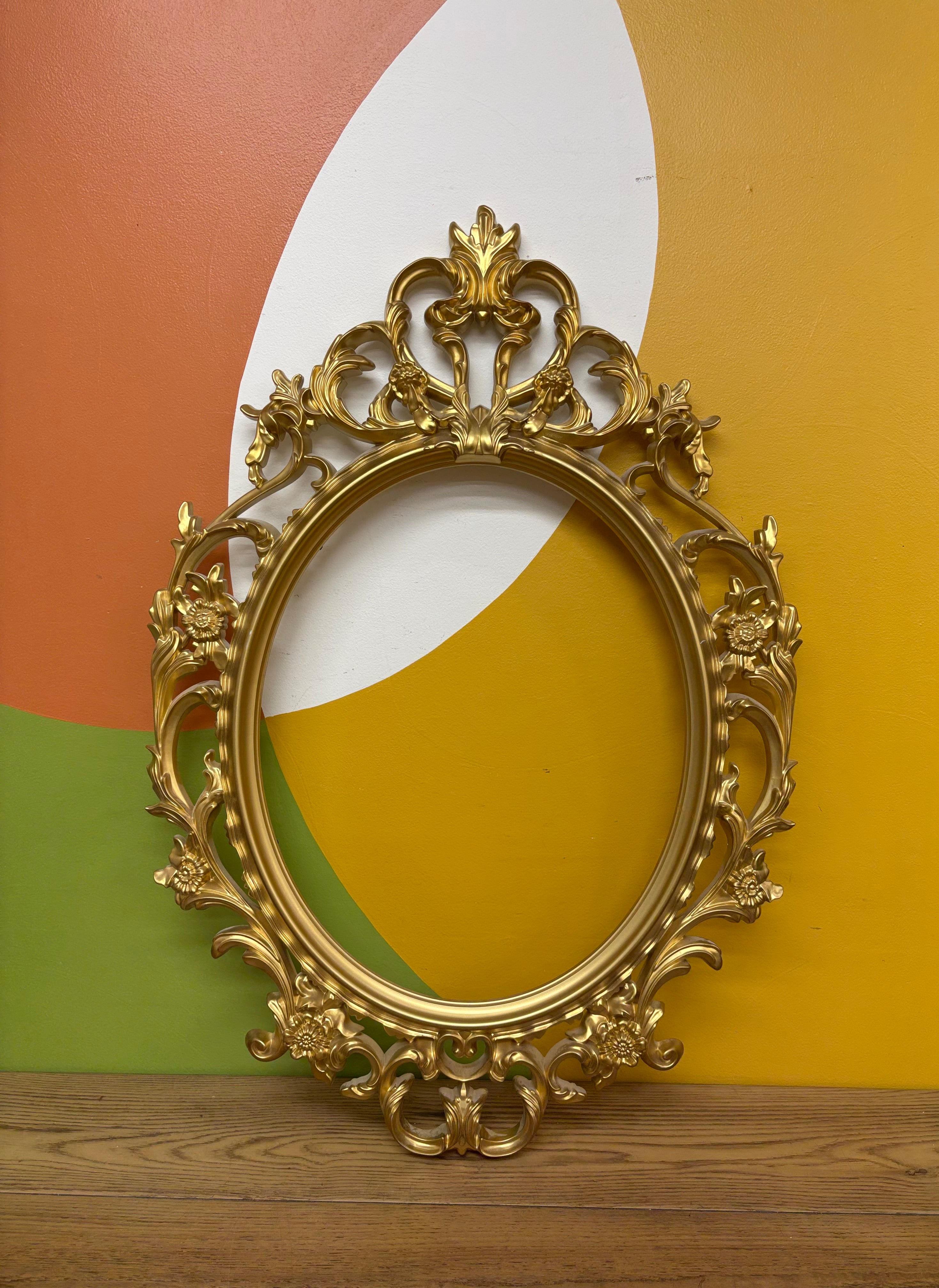 Oval Wall Frame