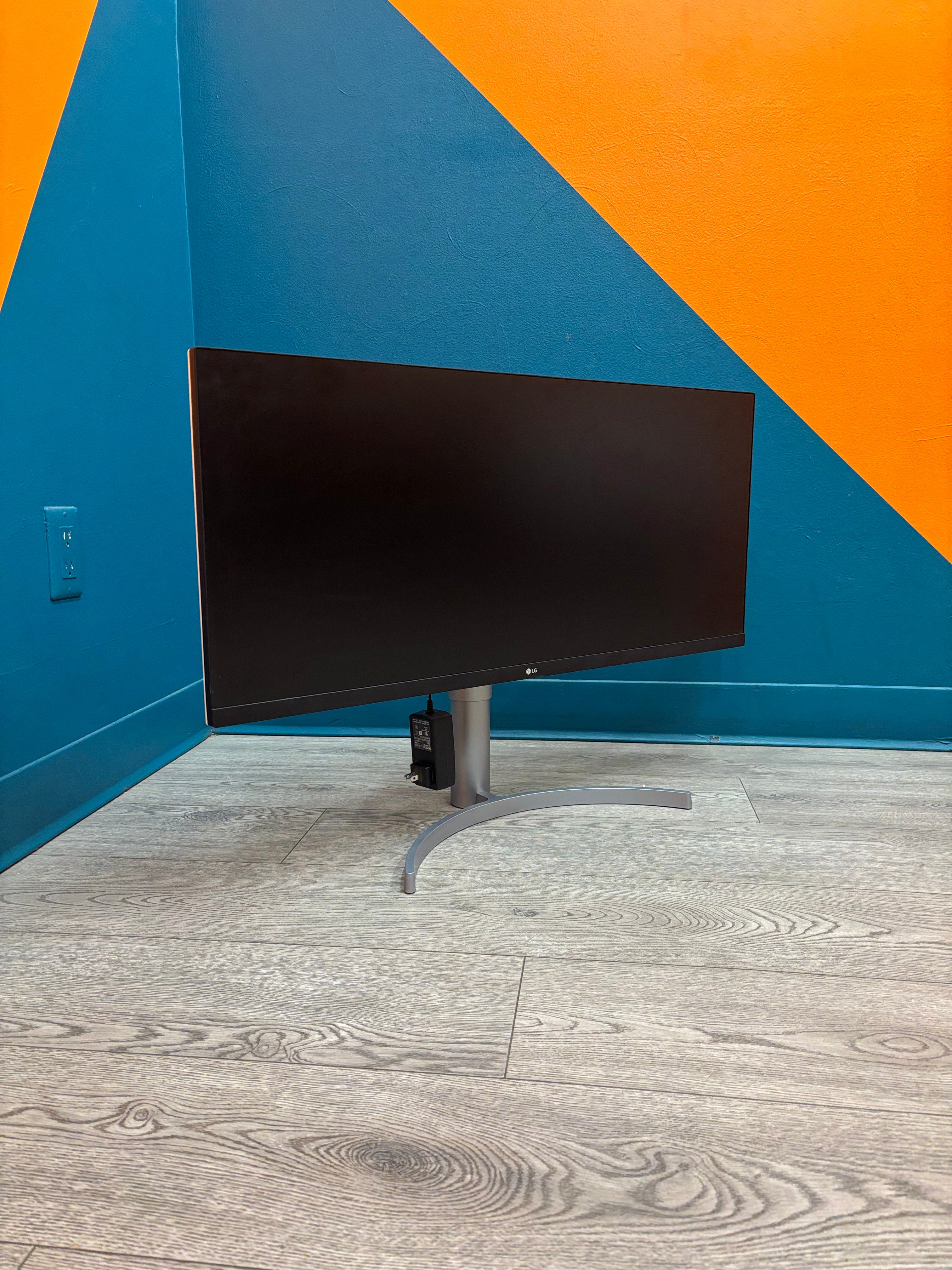 LG 34" Ultra Wide Monitor (34WN850-W)