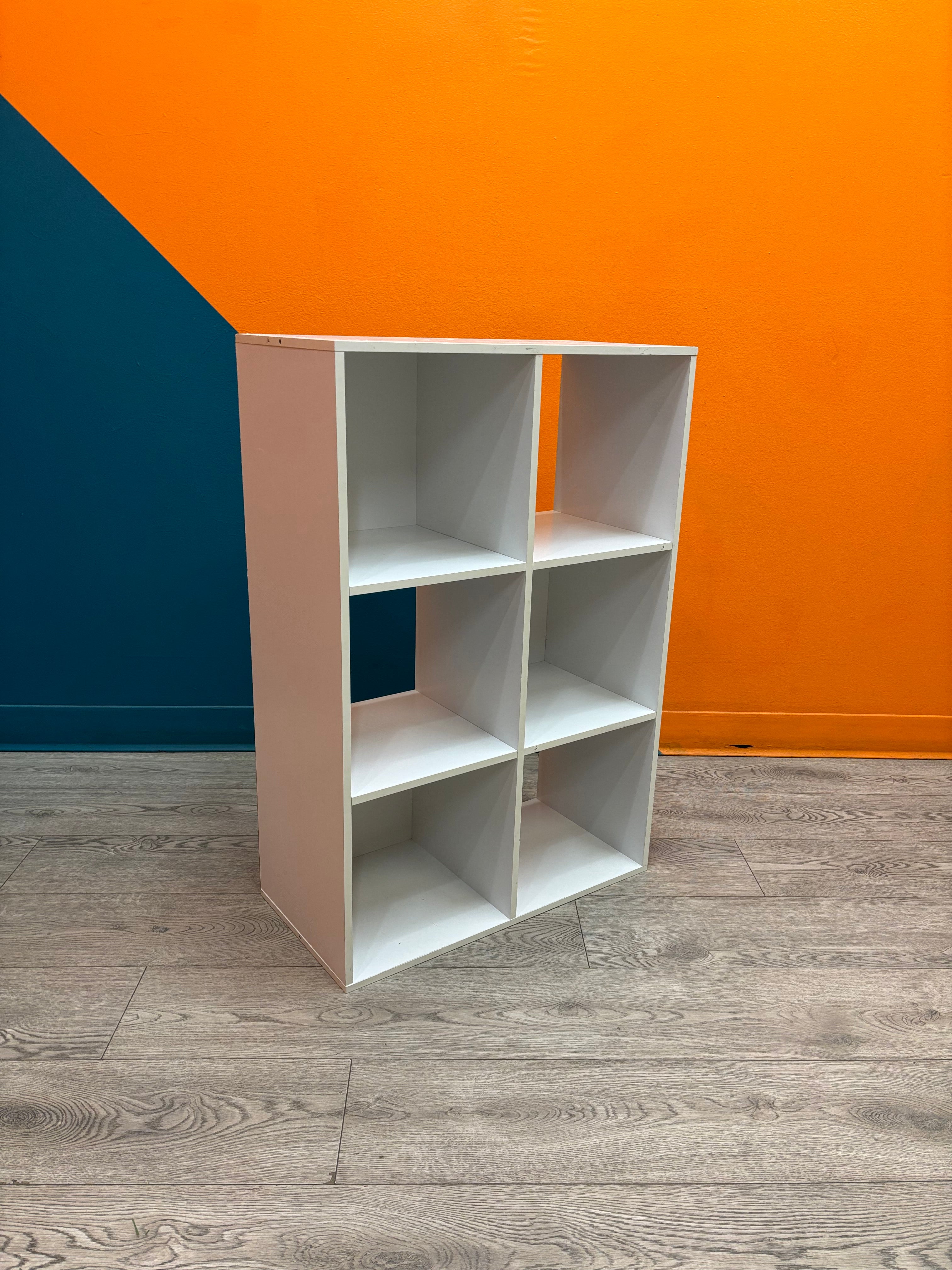 6 Cube White Shelf