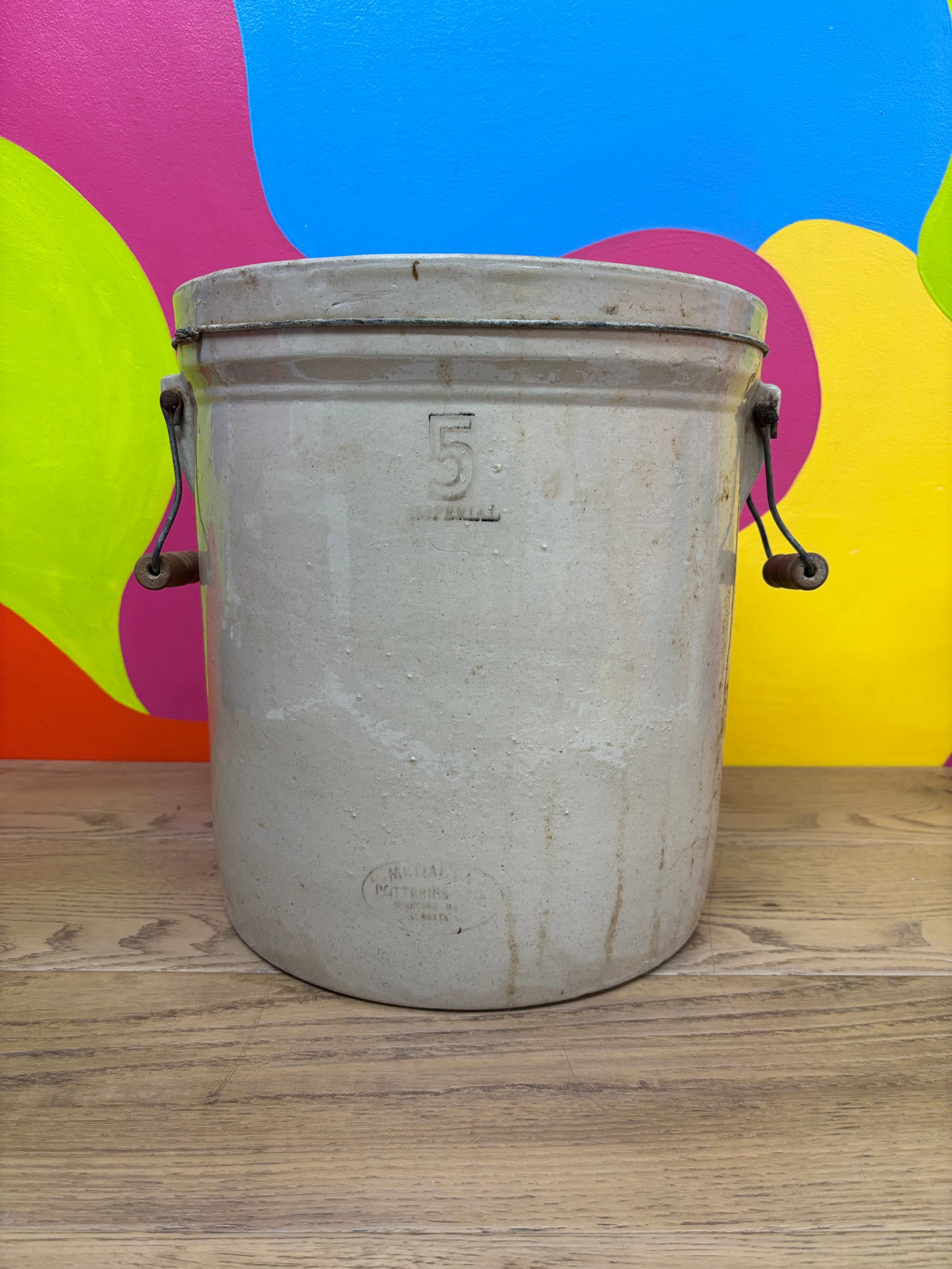 Medalta 5 Gallon Crock