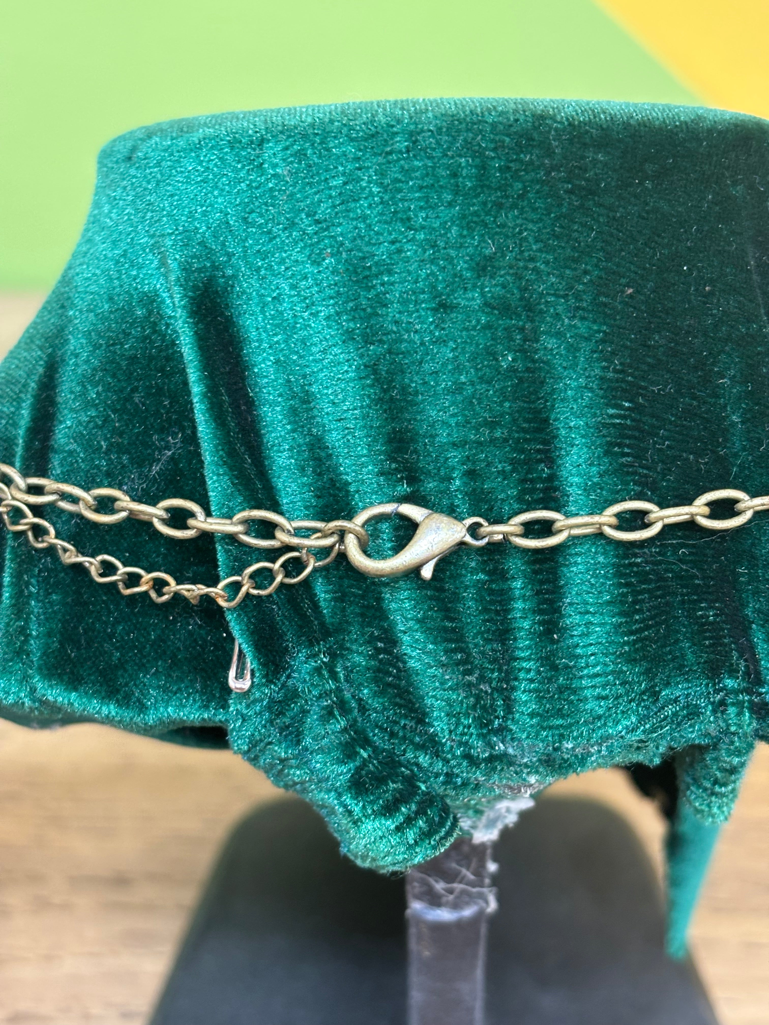 Dangling Teardrop Necklace