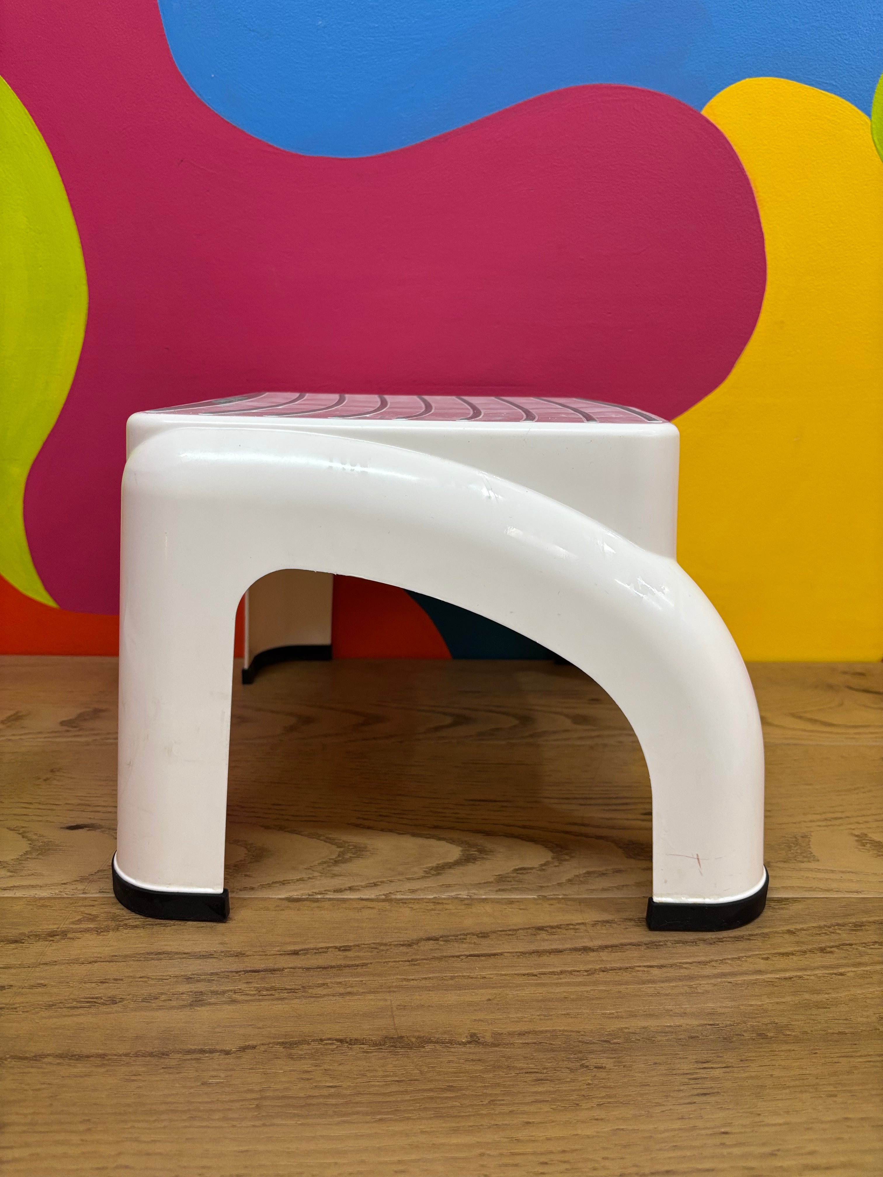 Mistral Ultra Safe 1 Step Plastic Stool