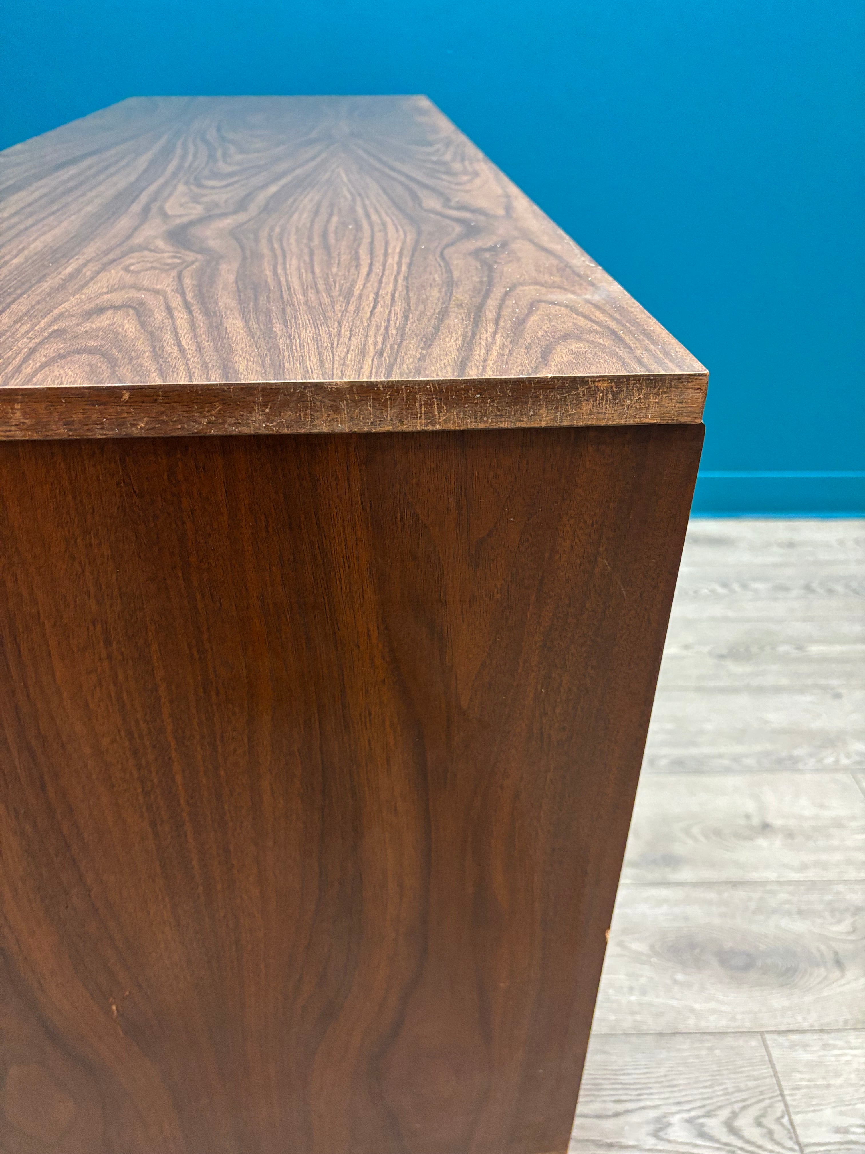 Wood 6 Drawer Dresser