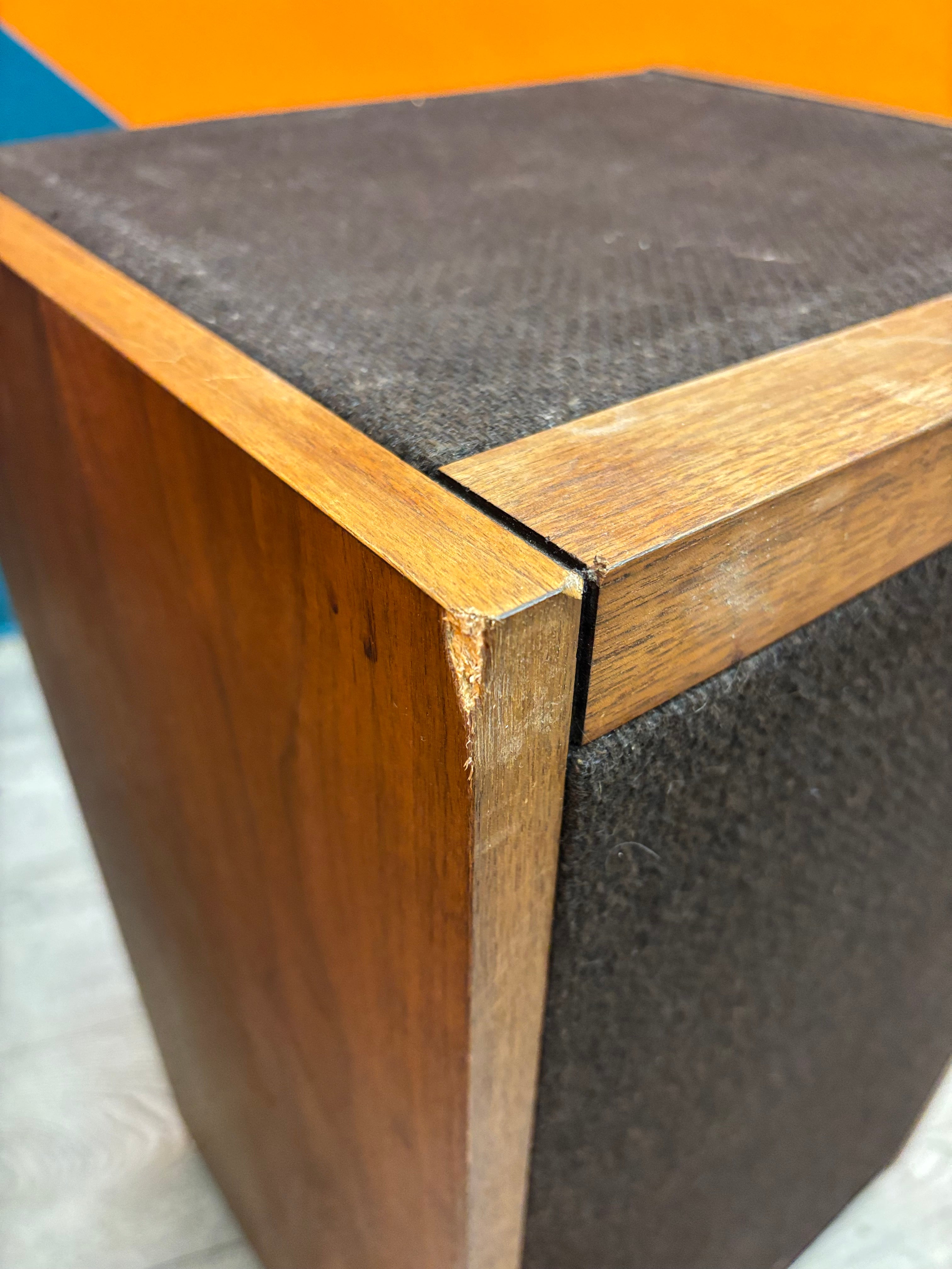 Set of Bose 601 Cabinet Speakers