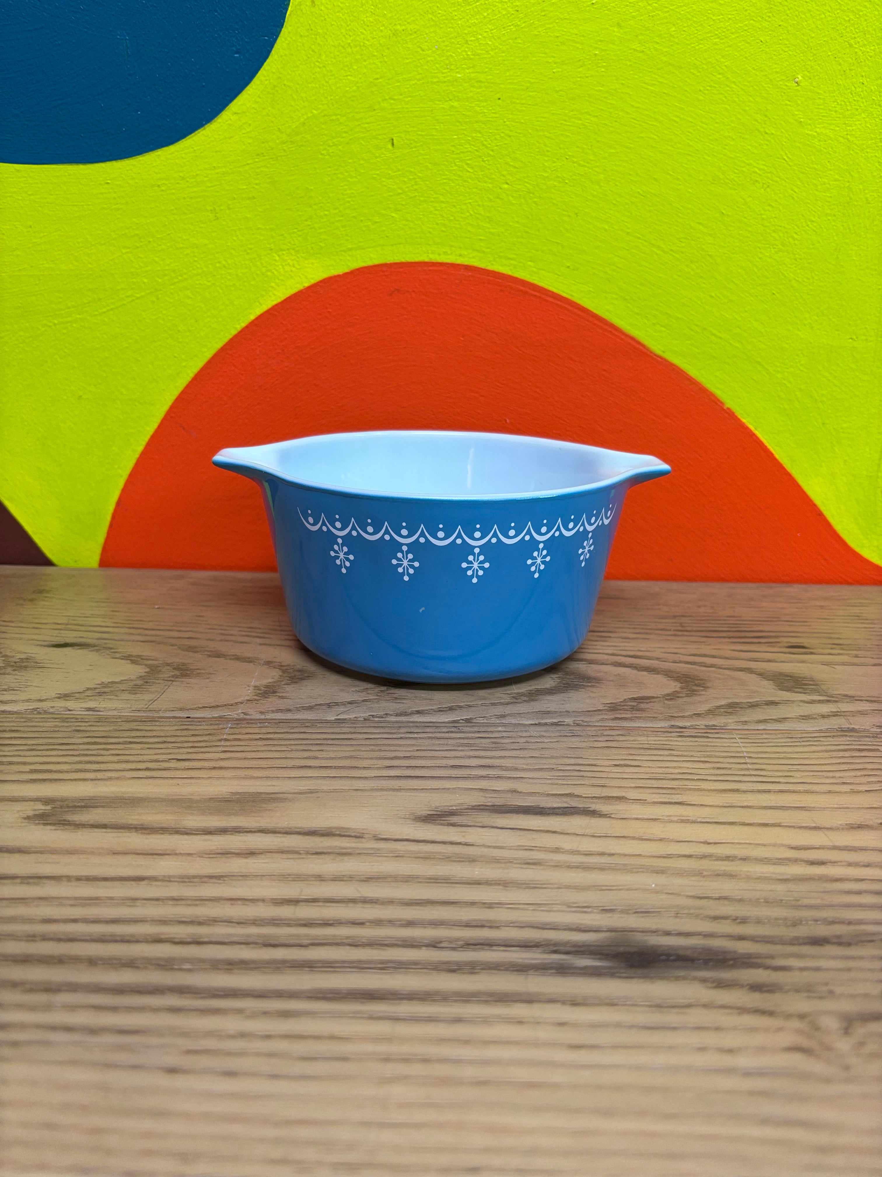 Pyrex Blue Garland Snowflake Dish - 473