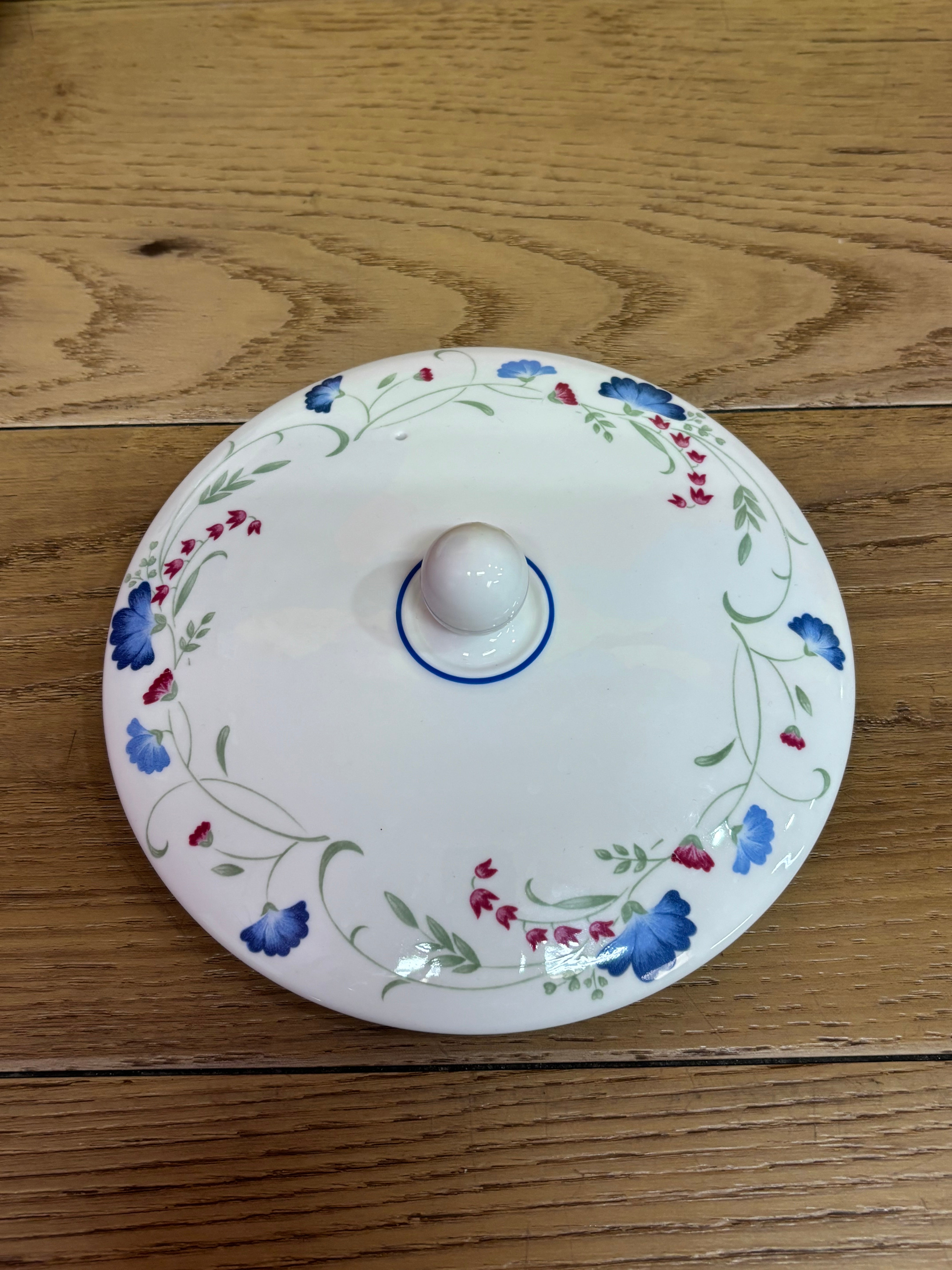 Royal Doulton Floral Casserole Dish