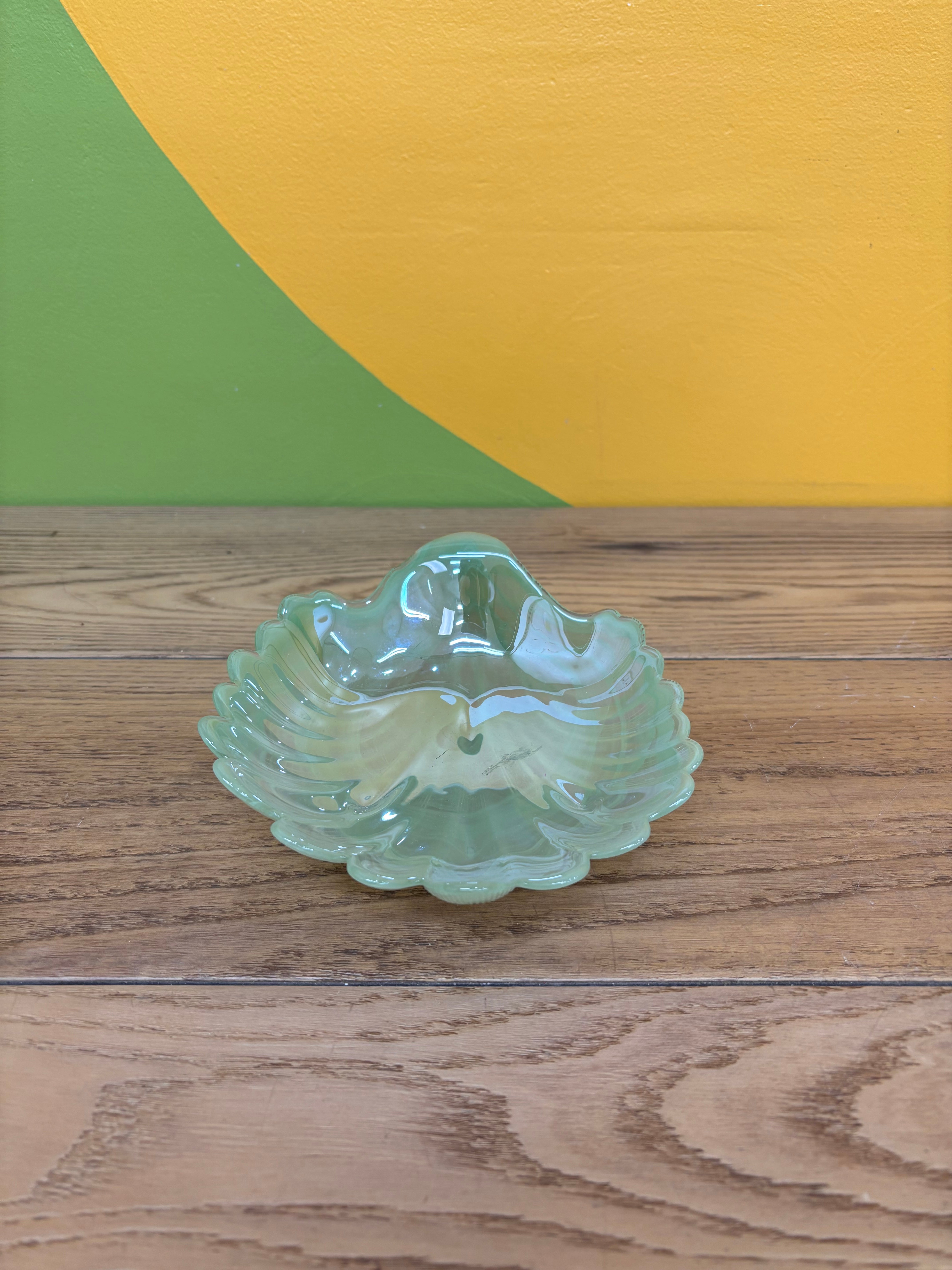 Green Shell Dish