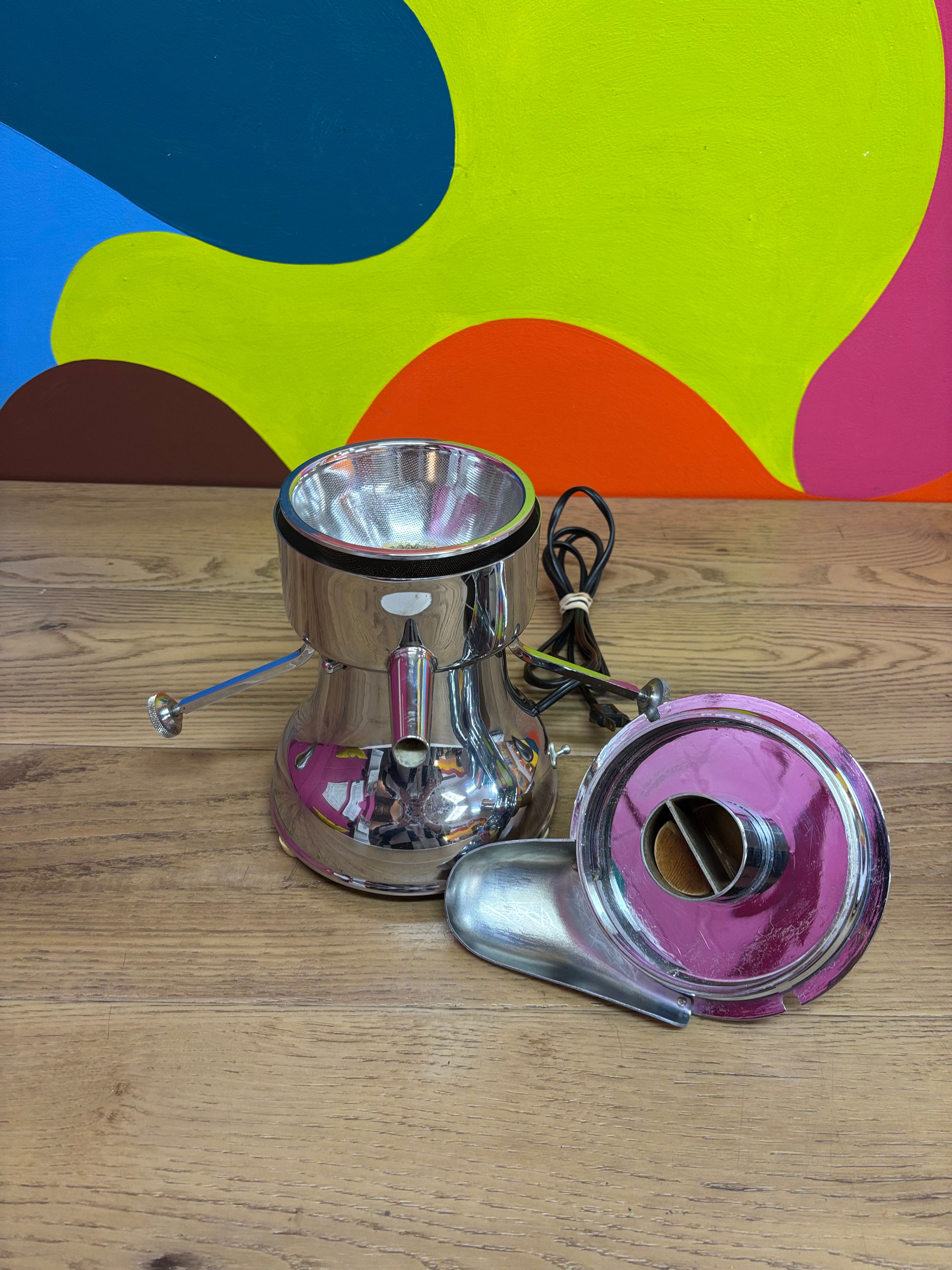 Series 4 Healthmaster Electric Juicer