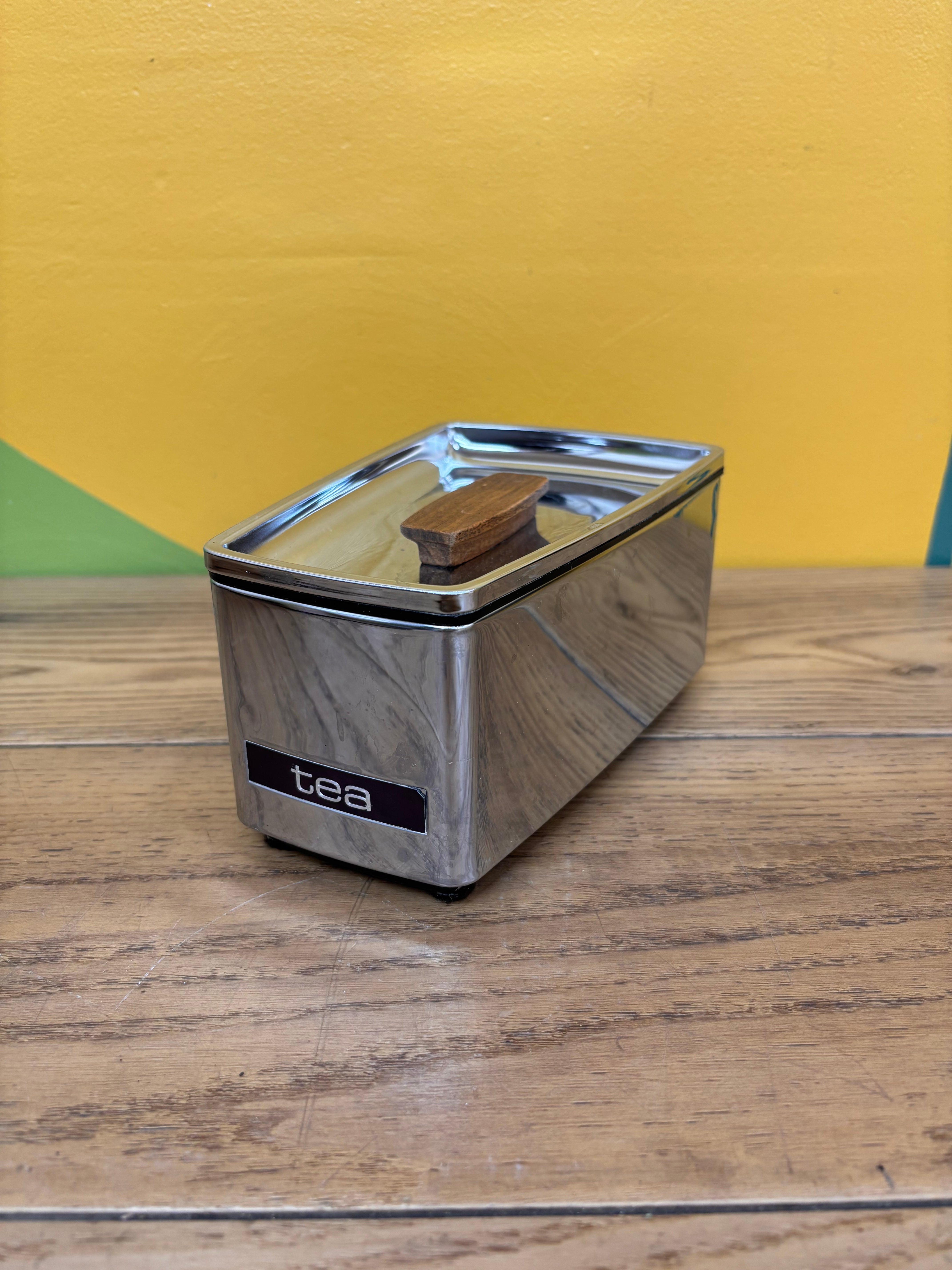 Lincoln Beautyware Chrome Canister Set