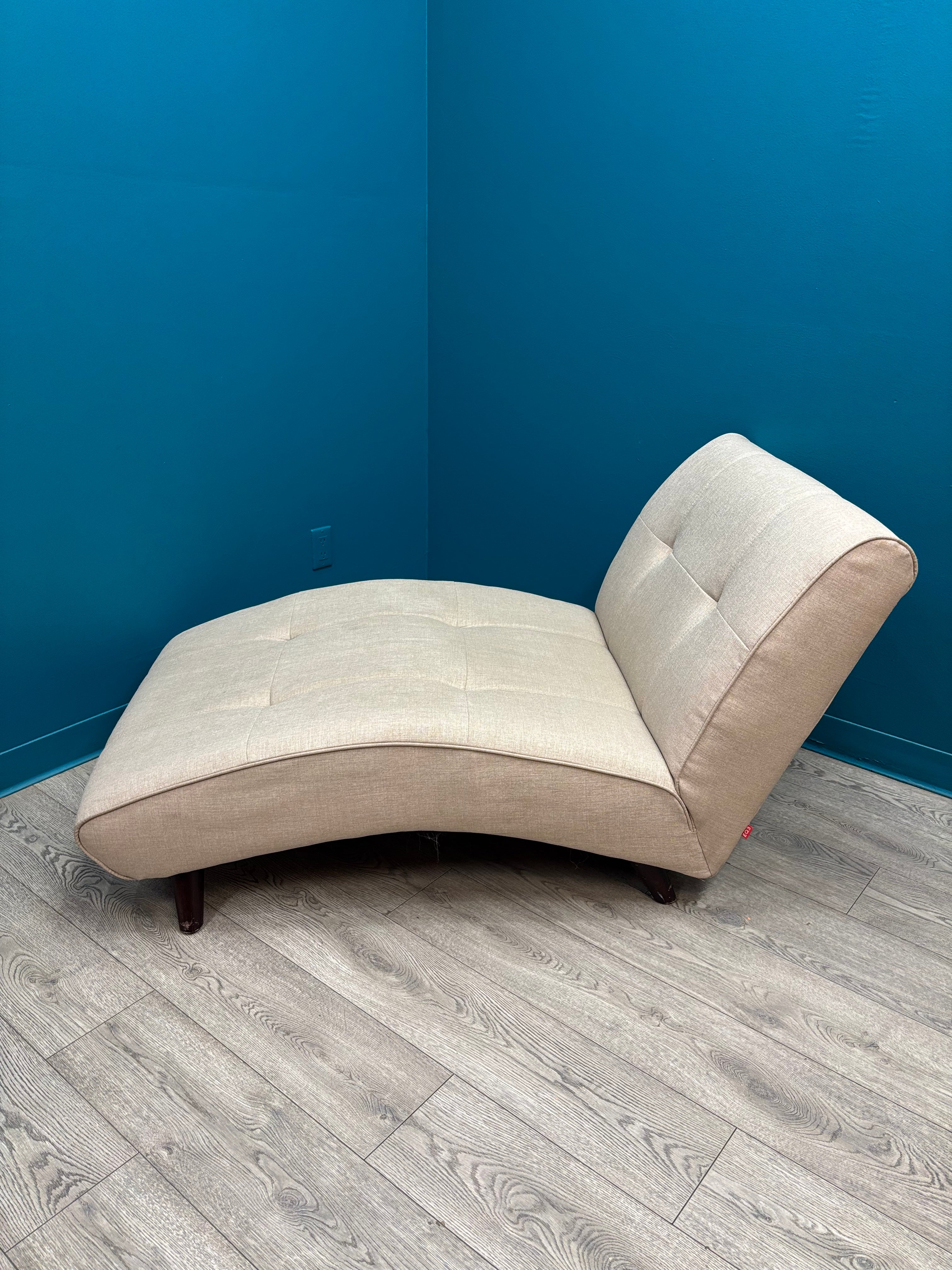 Grey Lounge Chaise (EQ3)