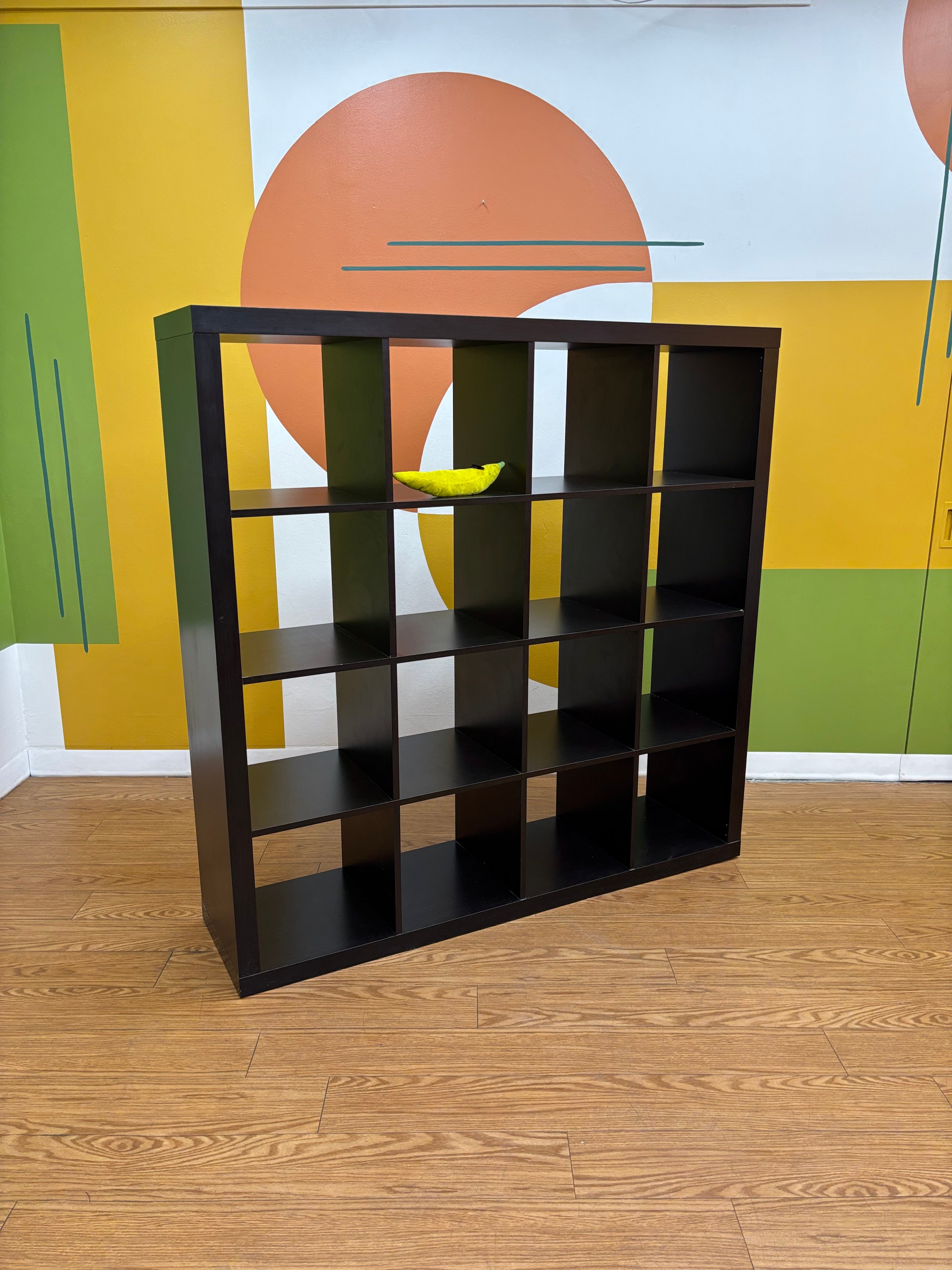 16 Cube Shelving Unit