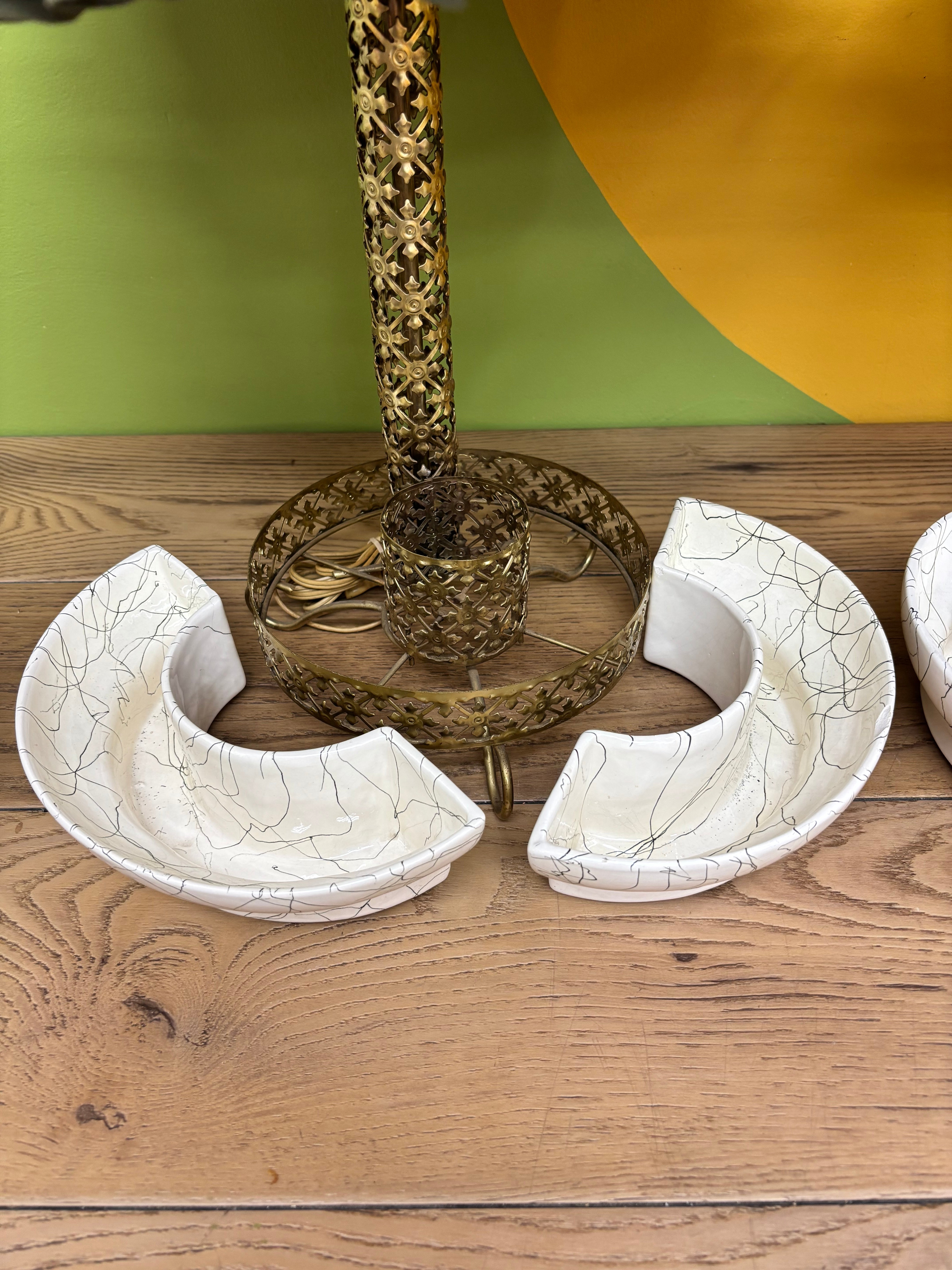 Set of 2 Hawaiian Themed Lamps