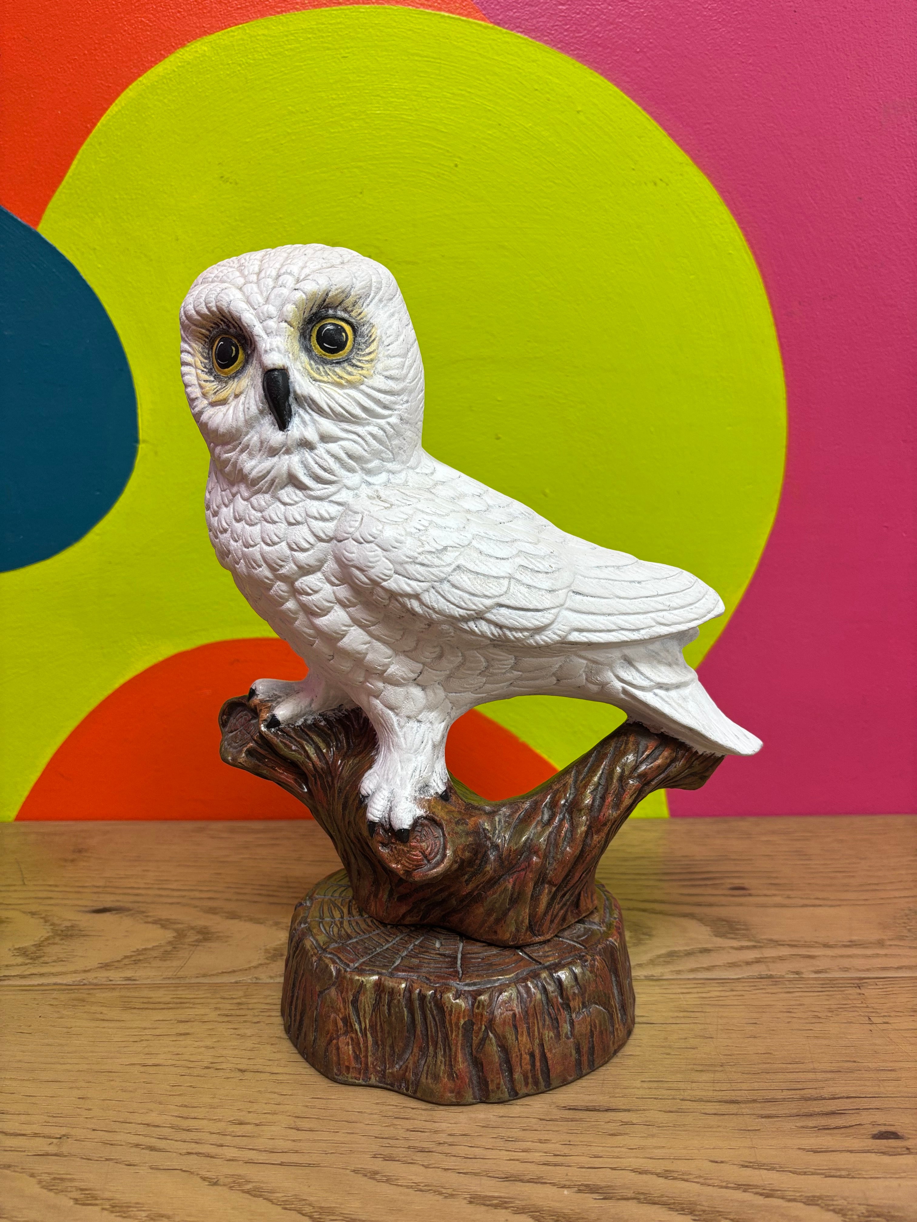 Snowy Owl Statue