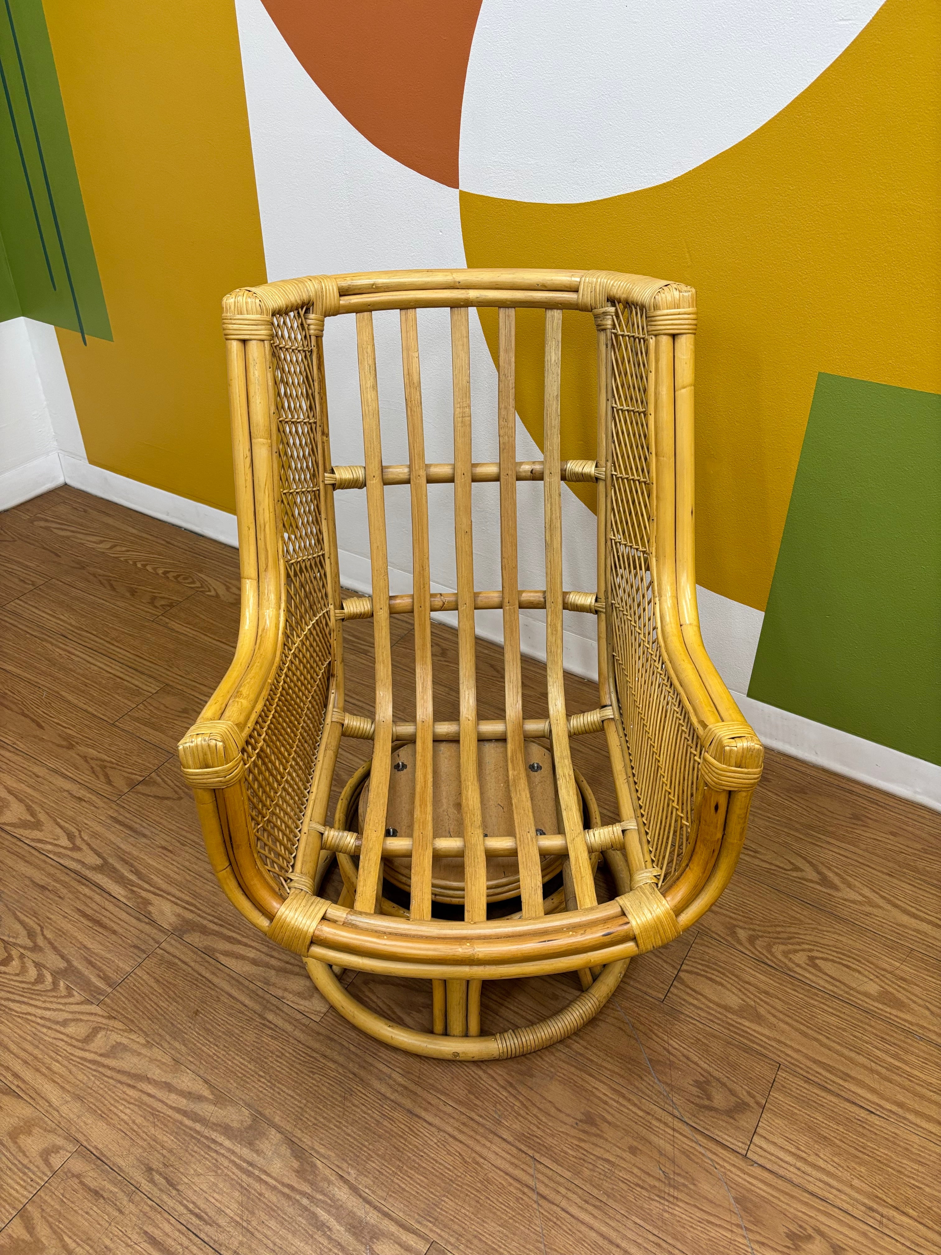 Rattan Swivel Armchair