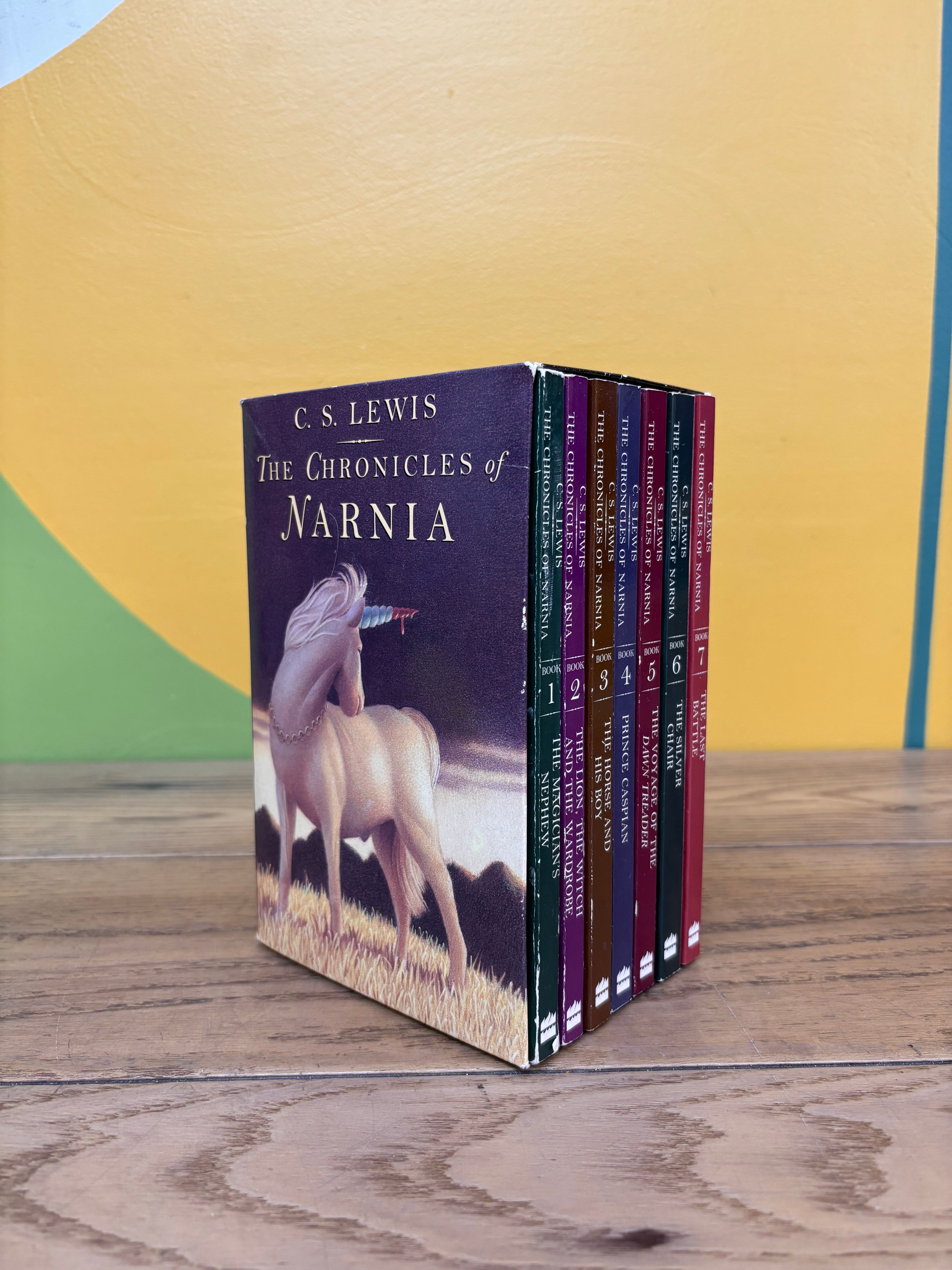 The Chronicles of Narnia Paperback Box Set 1994